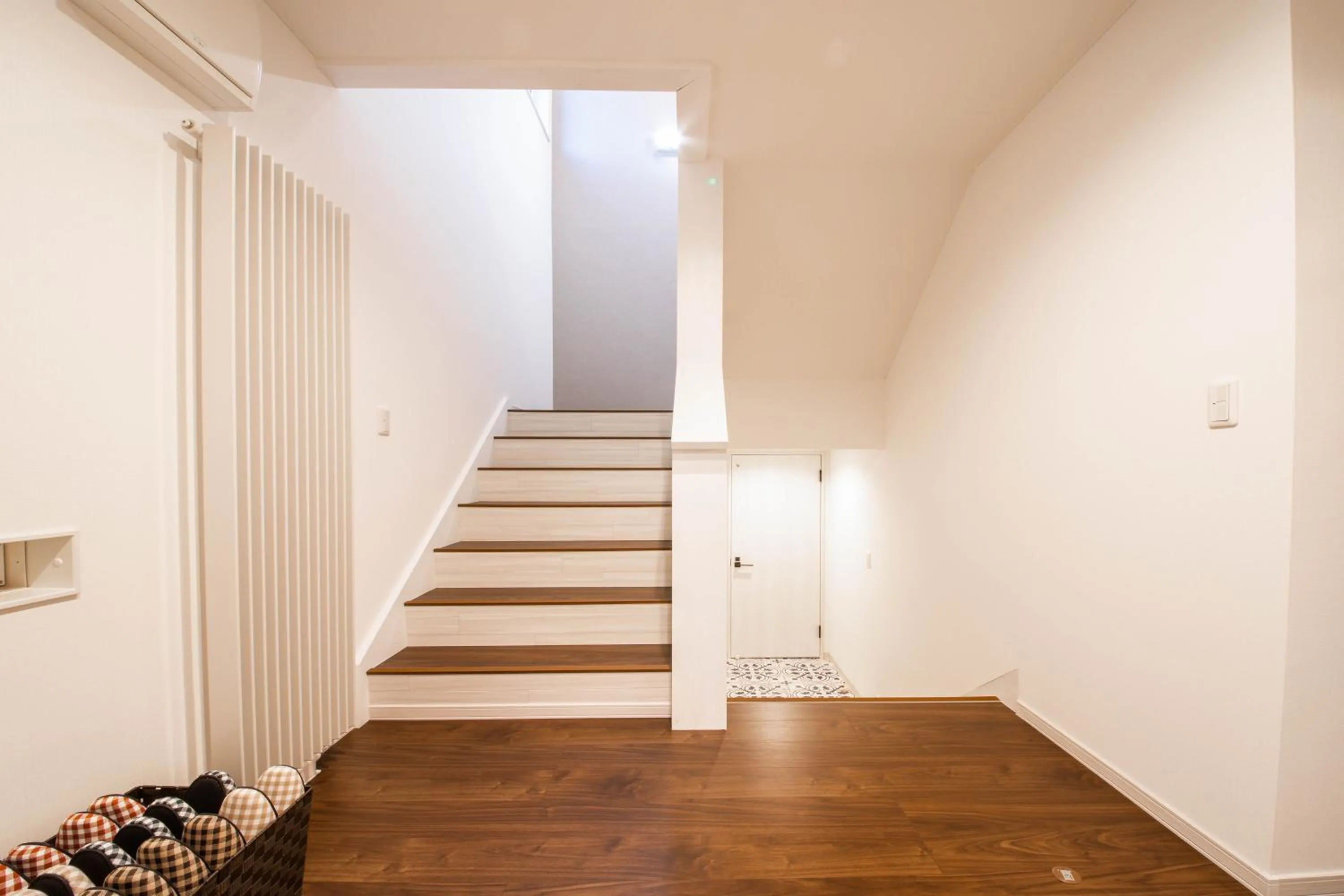 Photo of the whole room in THE SUN LOUNGE