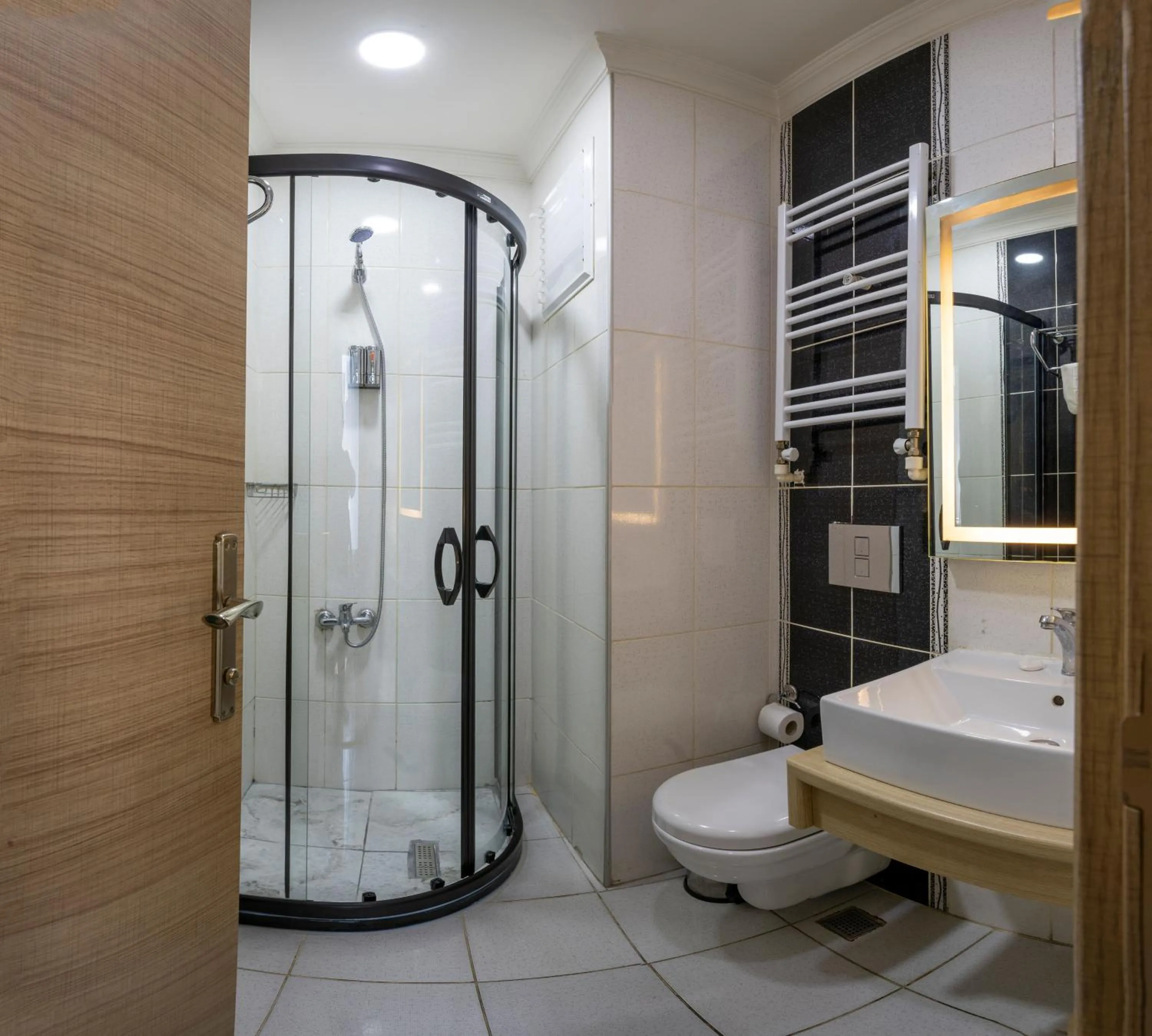 Toilet in The Hotel Ottoman City Istanbul