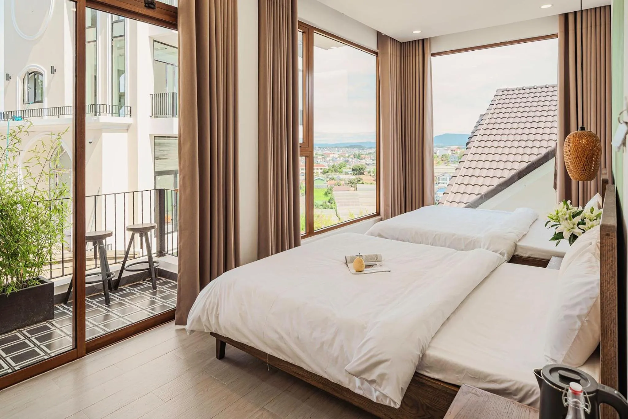 View (from property/room), Bed in Miền Sương Khói - Home & Café