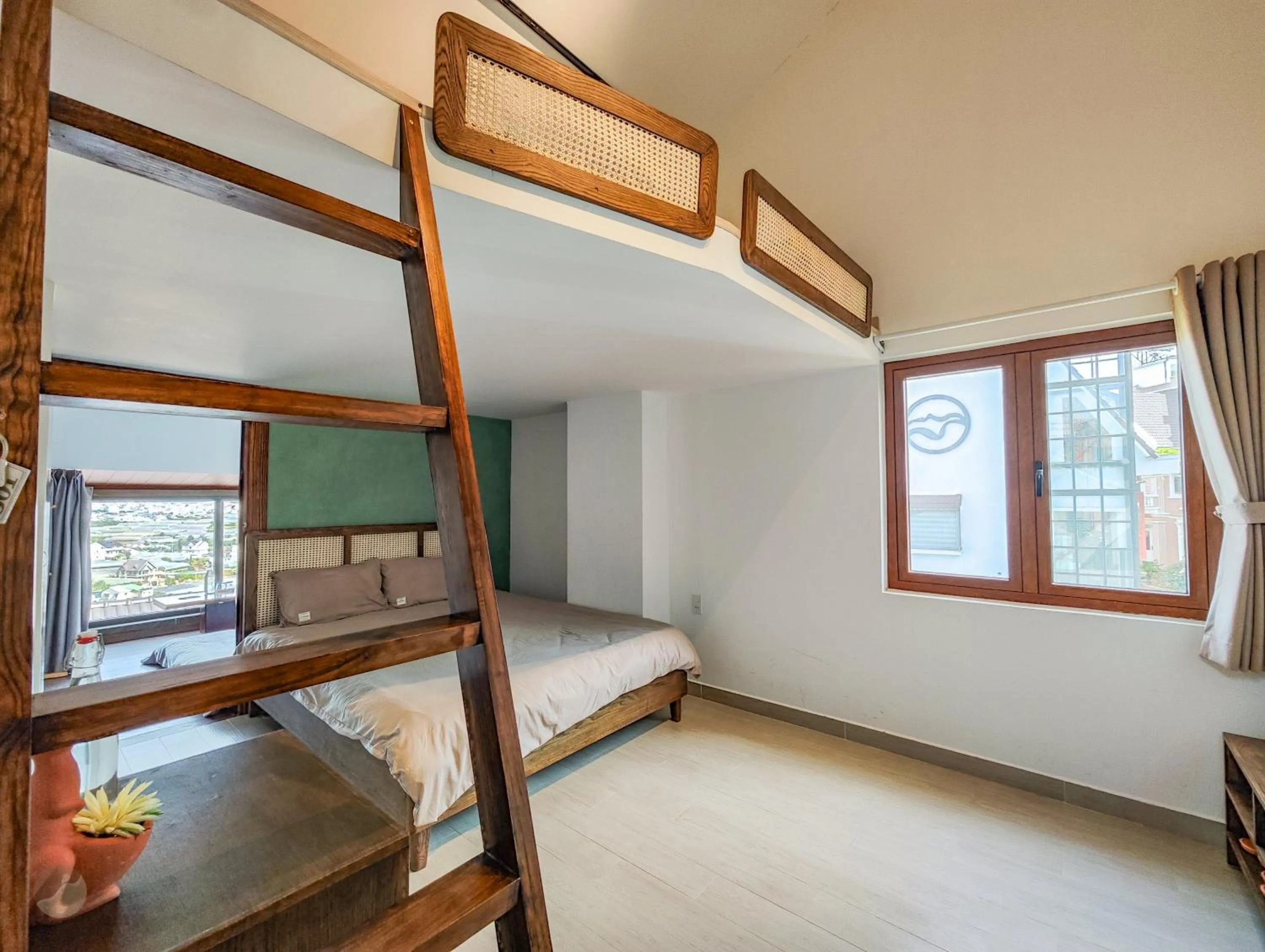 Bed in Miền Sương Khói - Home & Café