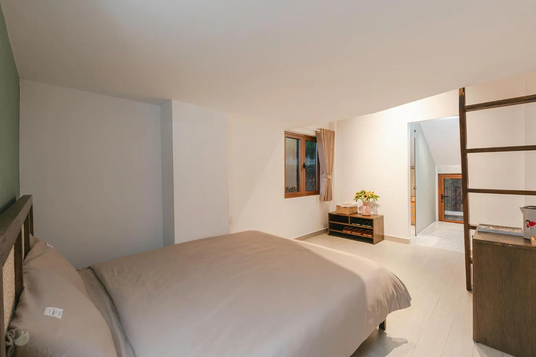 Bedroom, Bed in Miền Sương Khói - Home & Café