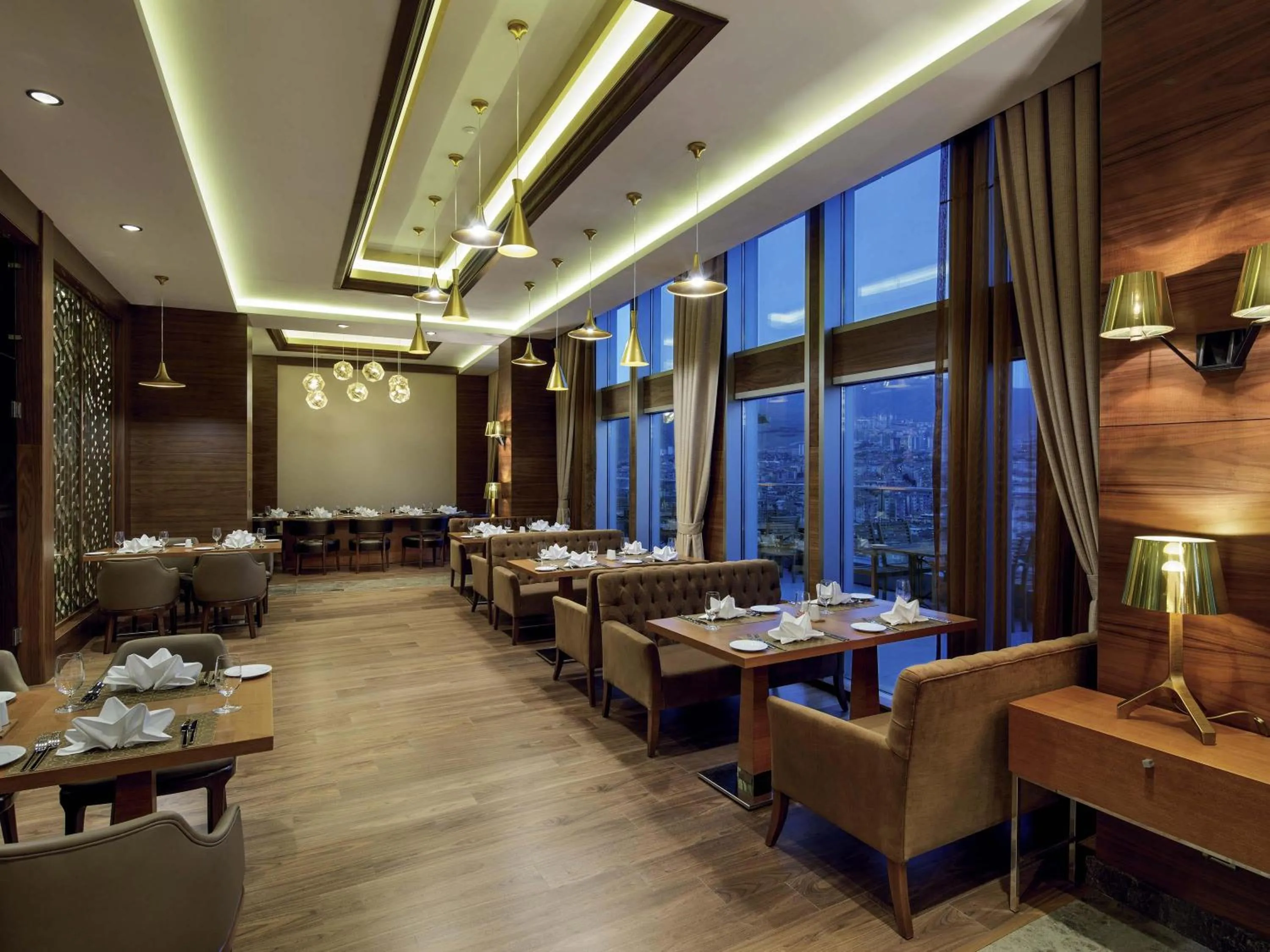 Lounge or bar in Movenpick Hotel Malatya