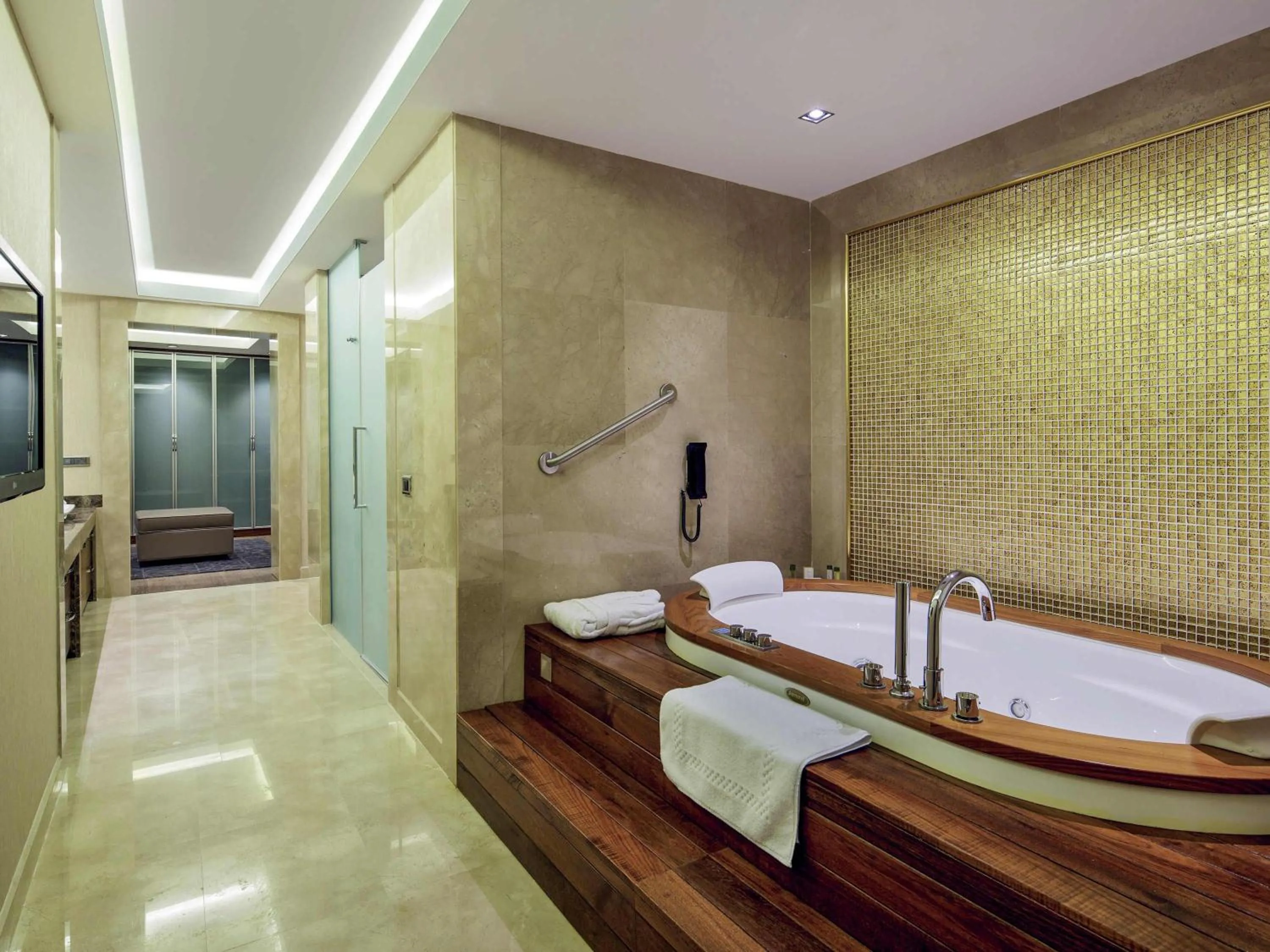 Bedroom in Movenpick Hotel Malatya