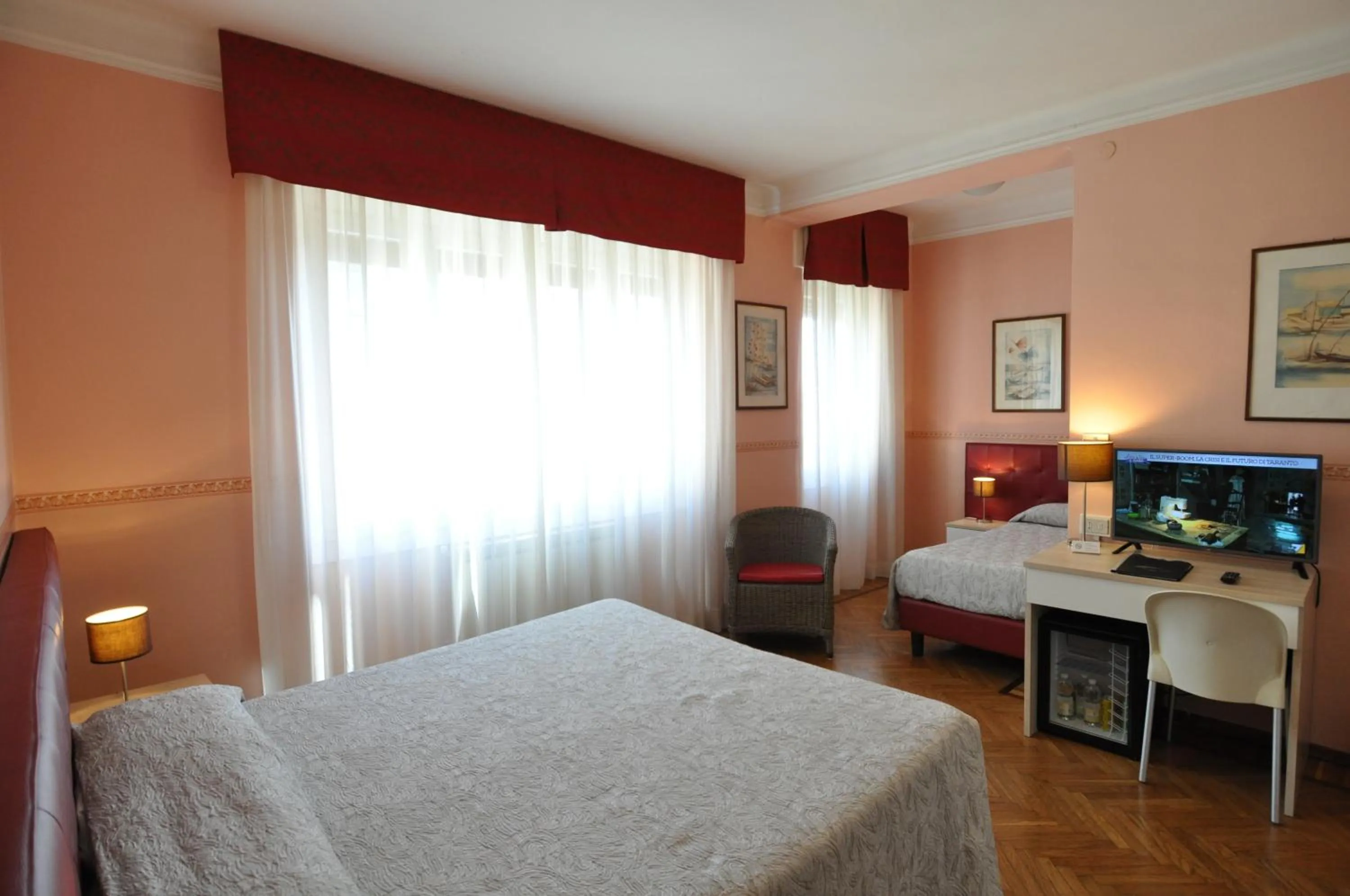 Bedroom, Bed in Hotel Sole Mare