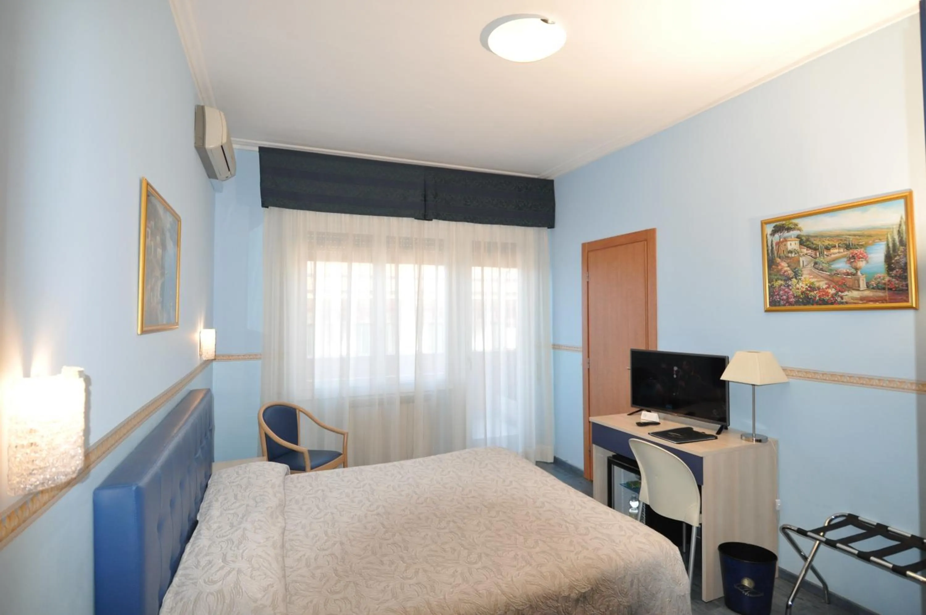 Bedroom, Bed in Hotel Sole Mare