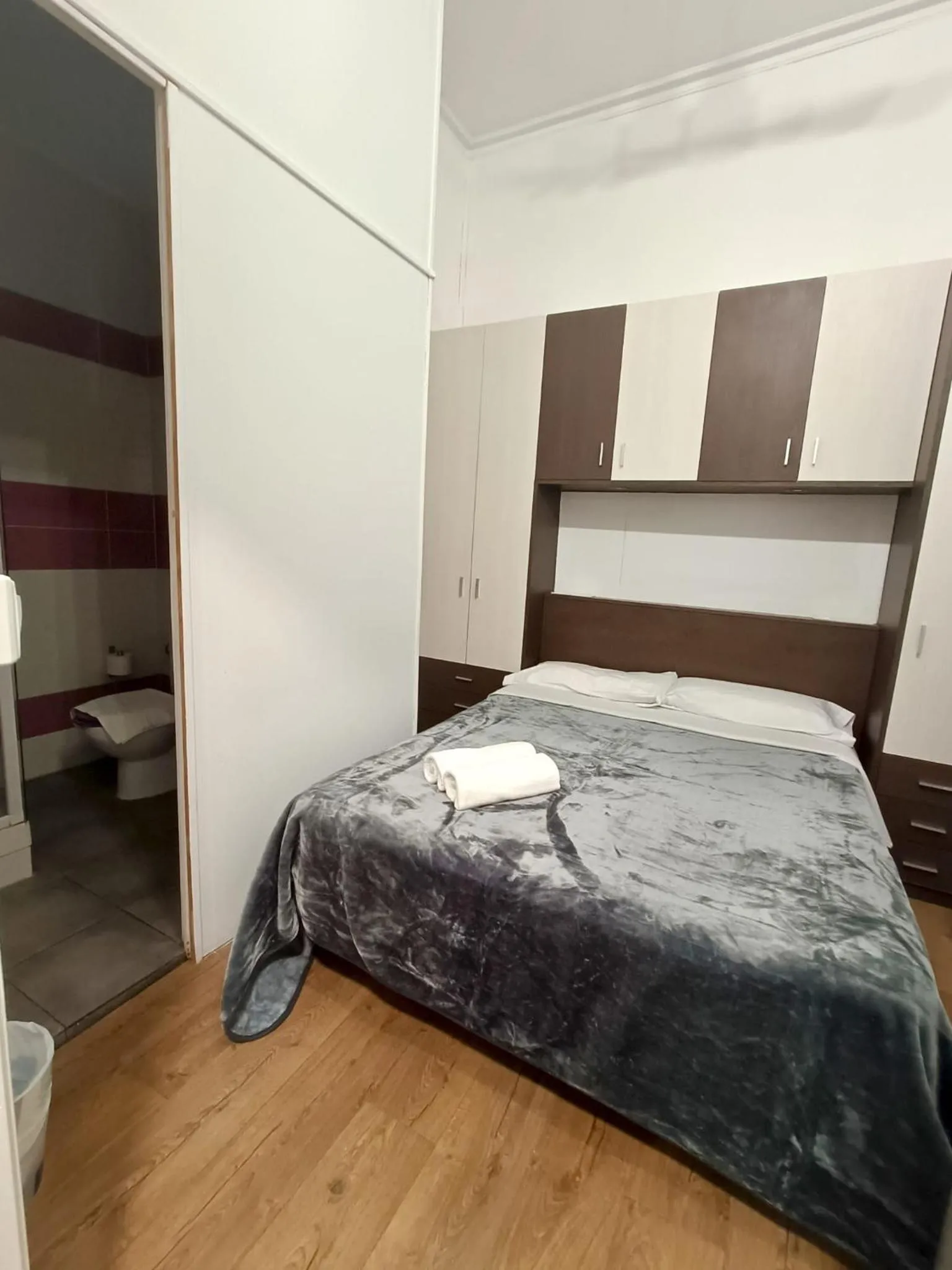 Bed in Hostal Sant Antoni