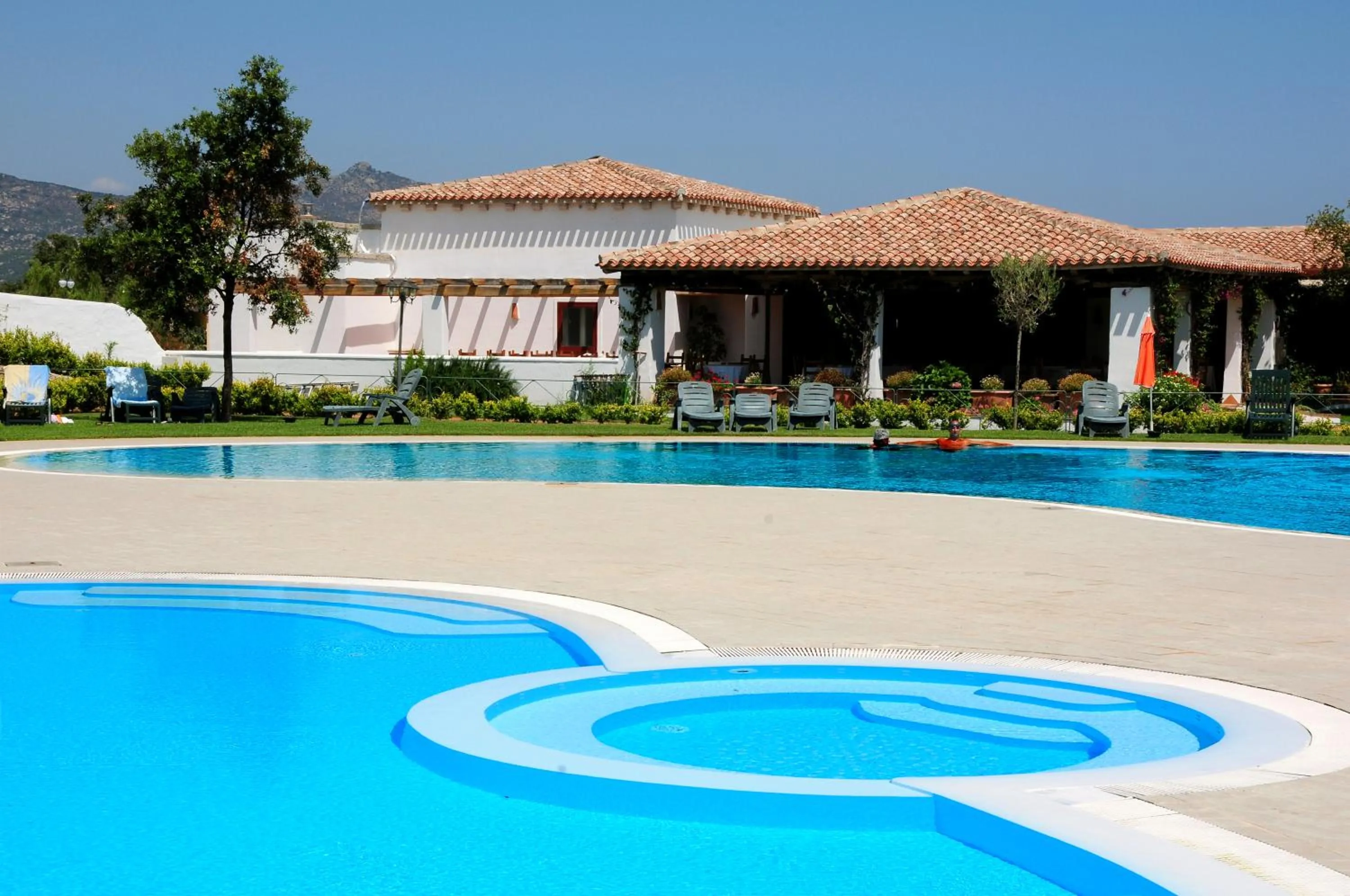 Swimming pool in Le Tre Querce