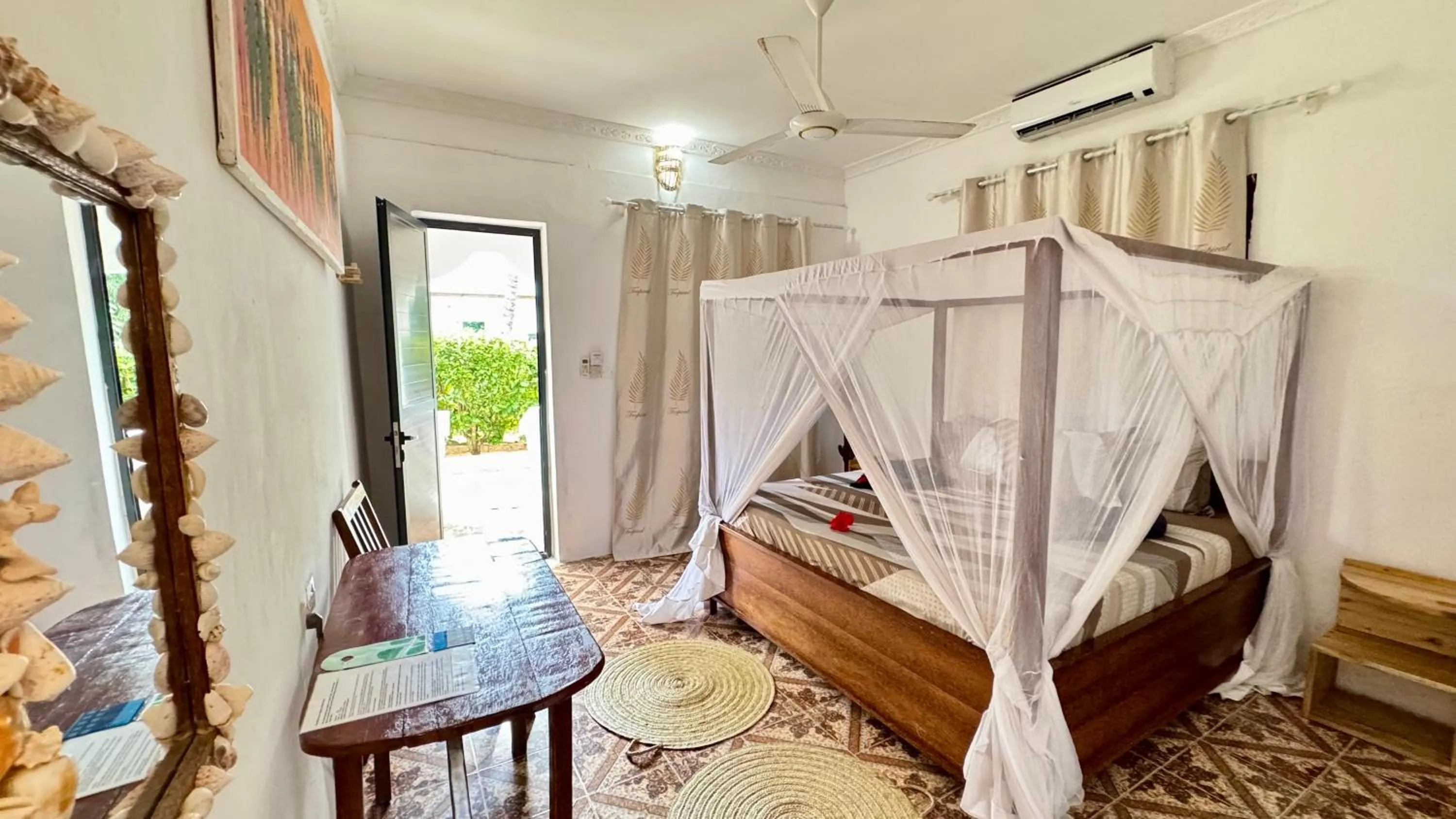 Bed in Kihori Nungwi