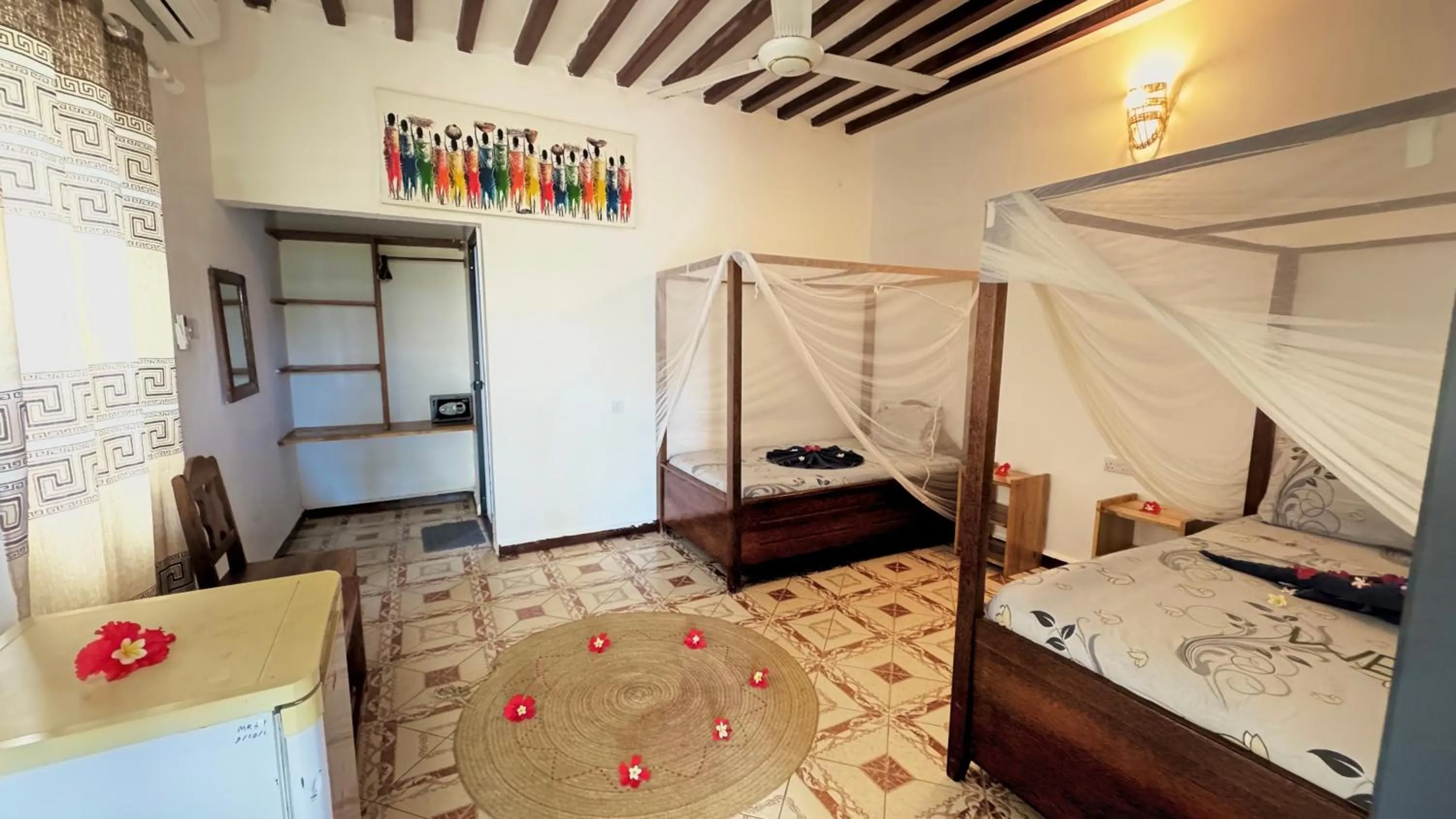 Photo of the whole room, Bed in Kihori Nungwi