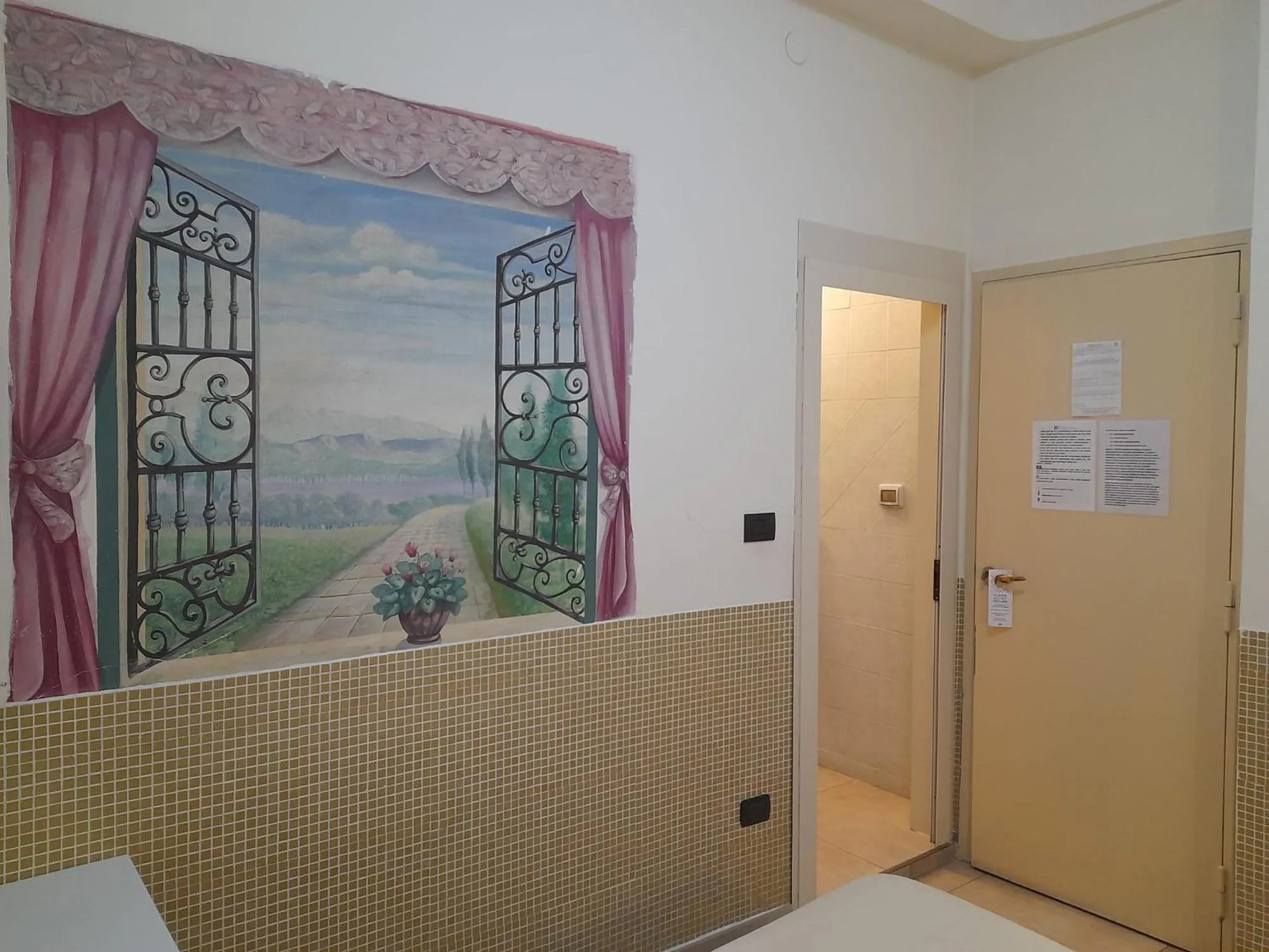 Bedroom in Hotel Vittorio Veneto Napoli