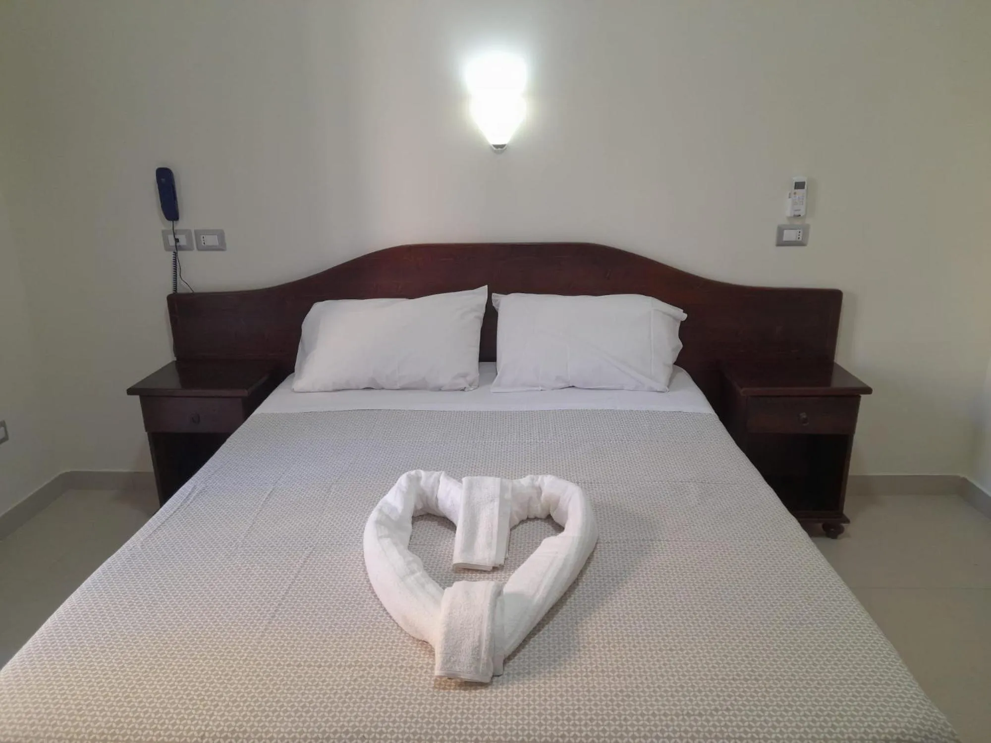 Bed in Hotel Vittorio Veneto Napoli