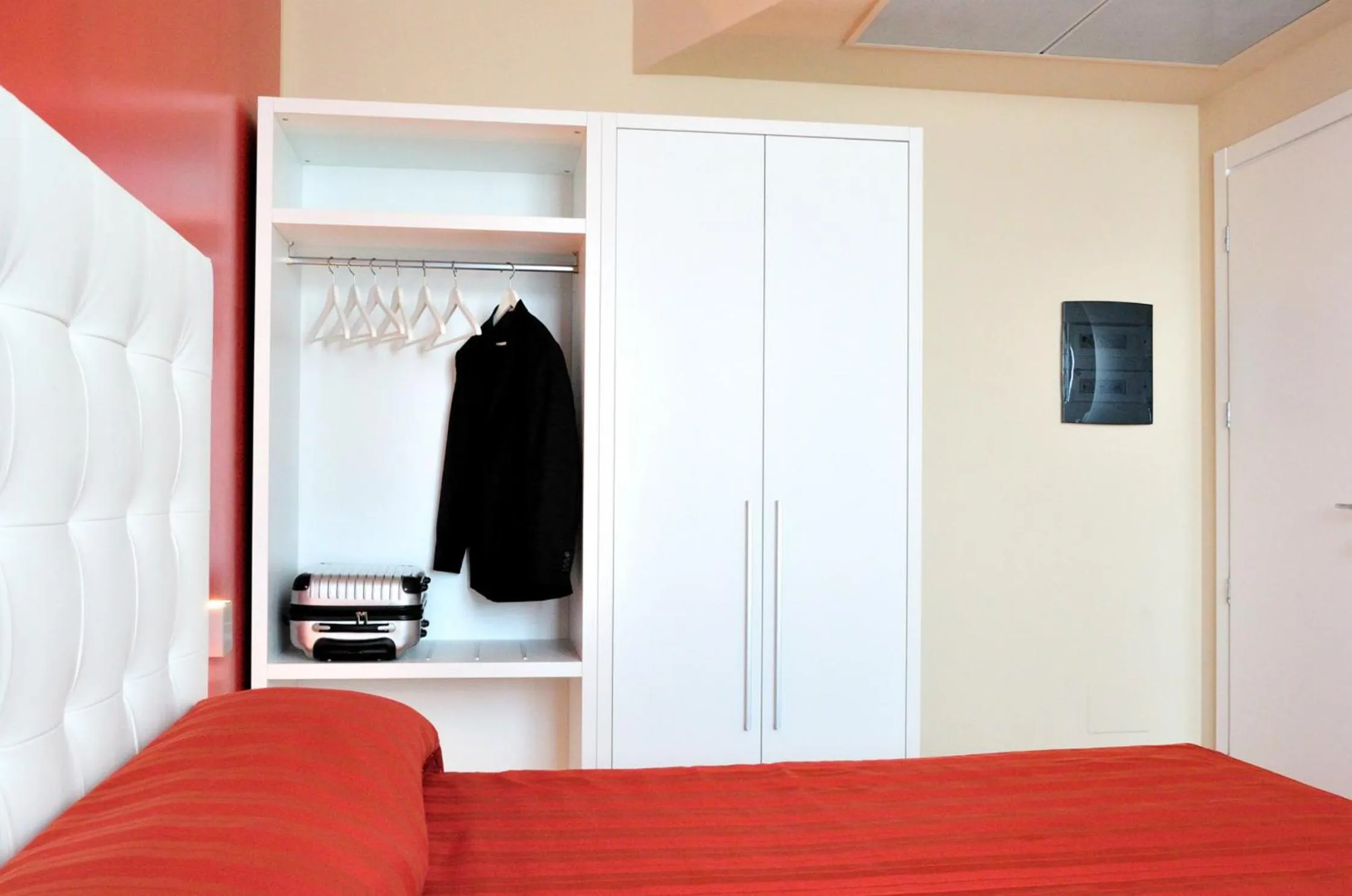 Photo of the whole room, Bed in Hotel Villa Molinari