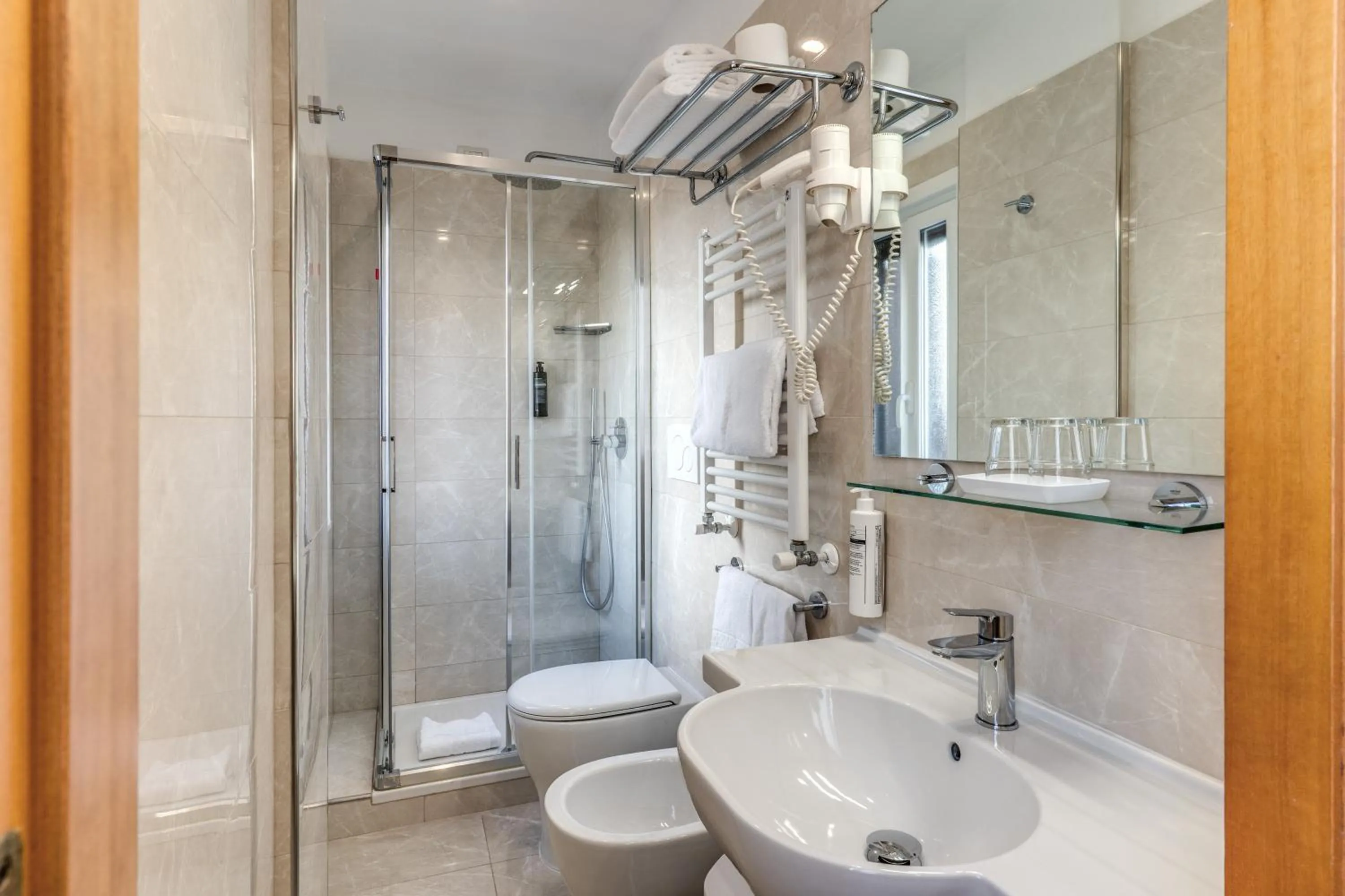 Bathroom in Flower Garden Hotel