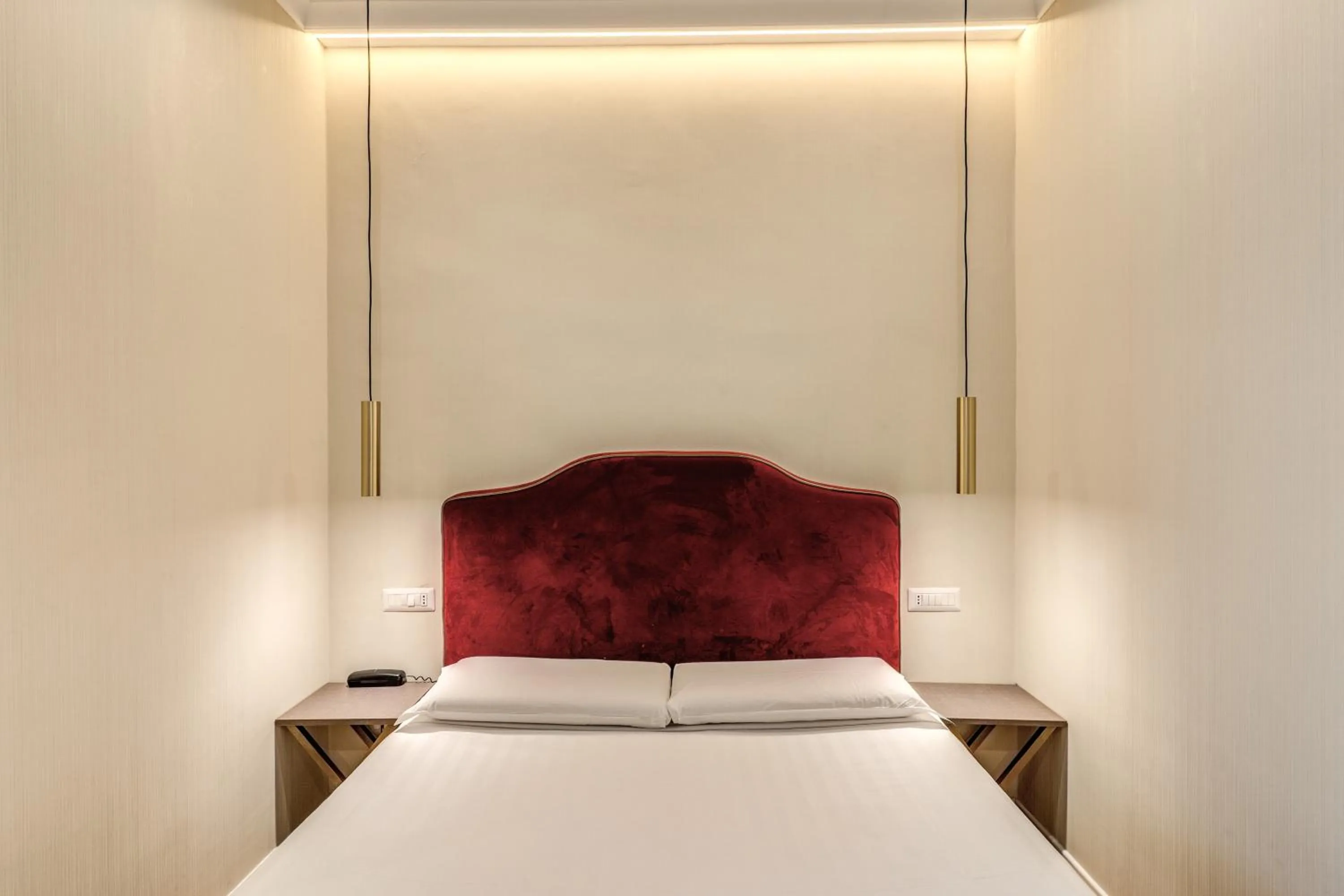 Bathroom, Bed in Flower Garden Hotel