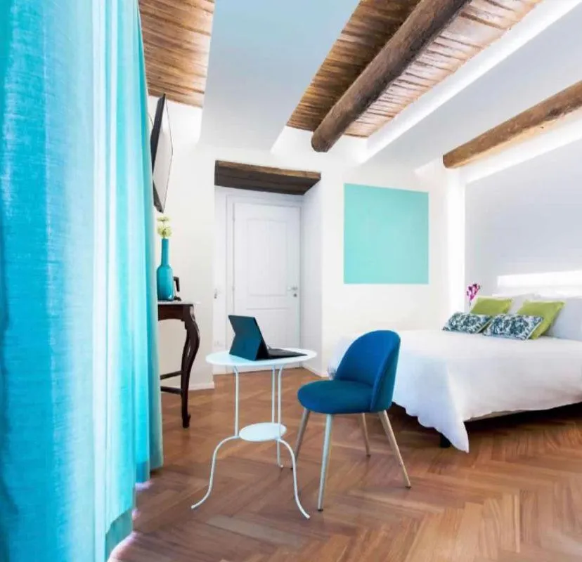 Bed in Euphoria al Duomo