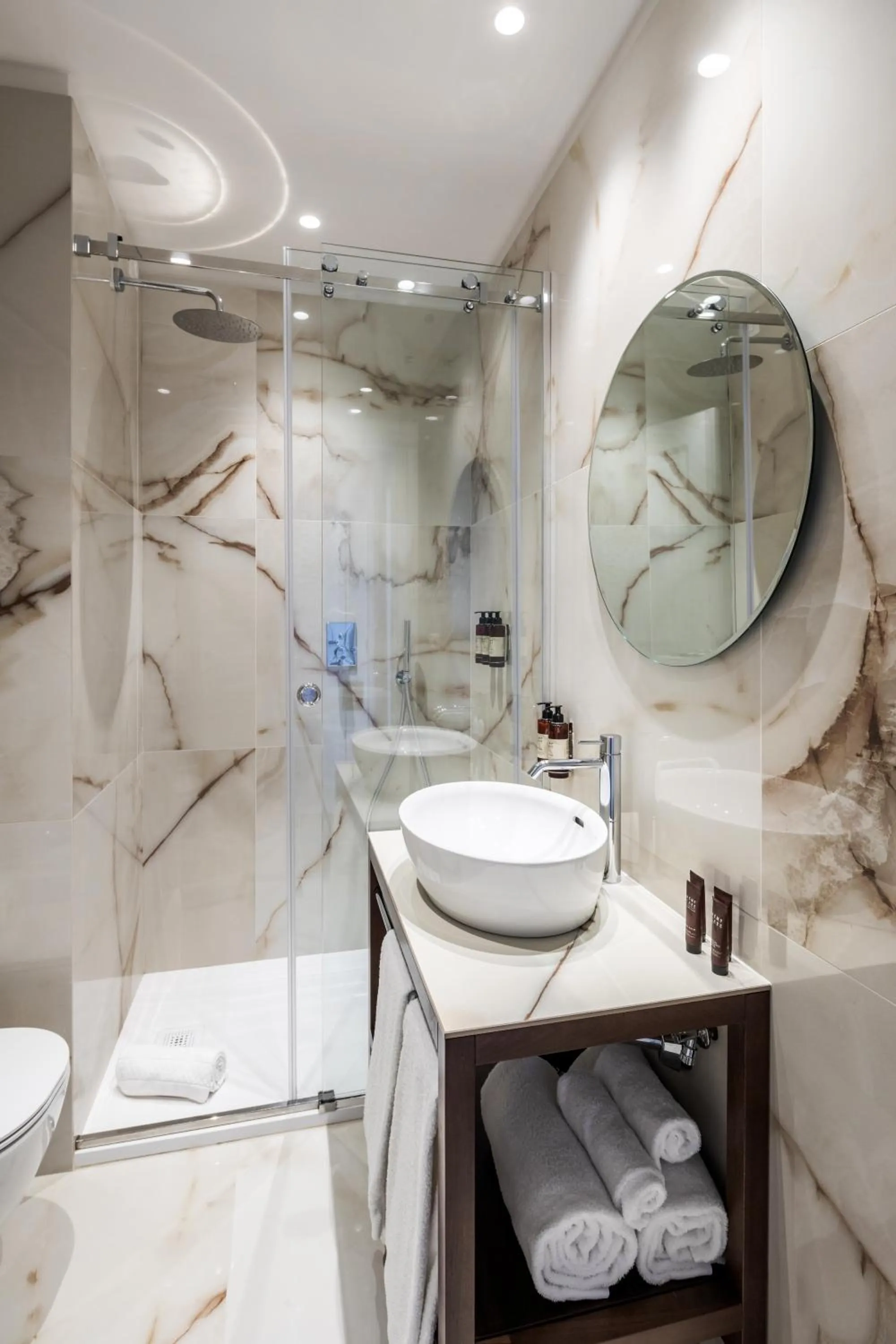 Bathroom in Hotel Roma