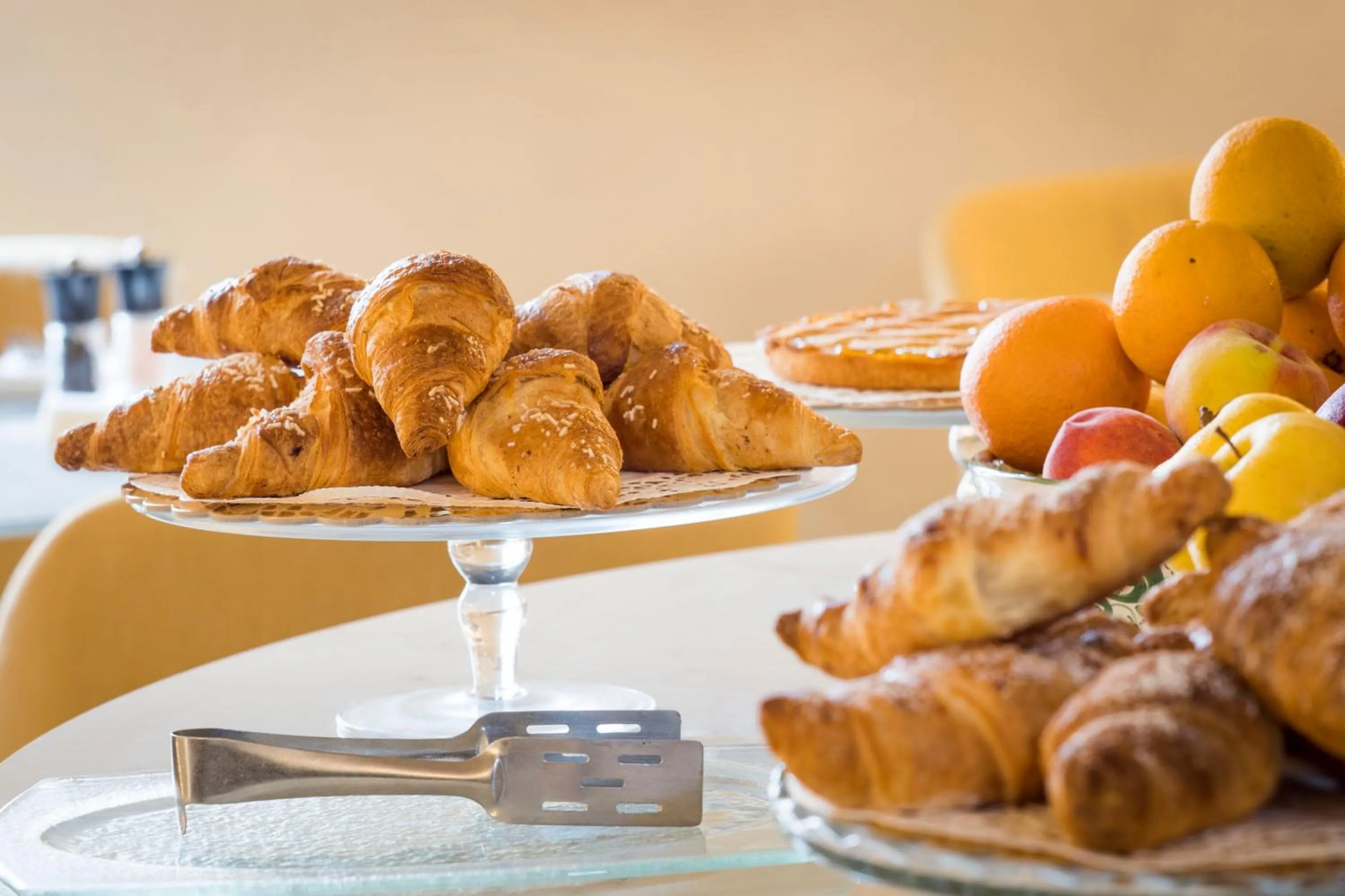 Breakfast, Food in Hotel Roma