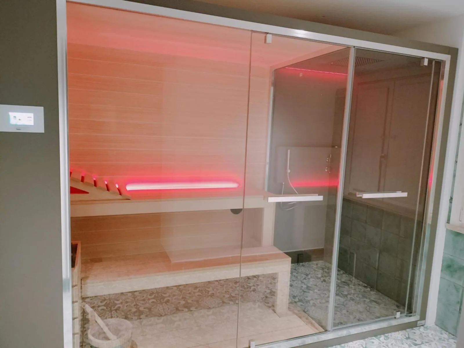 Shower in Dimora Caiammari Luxury Hotel & Spa