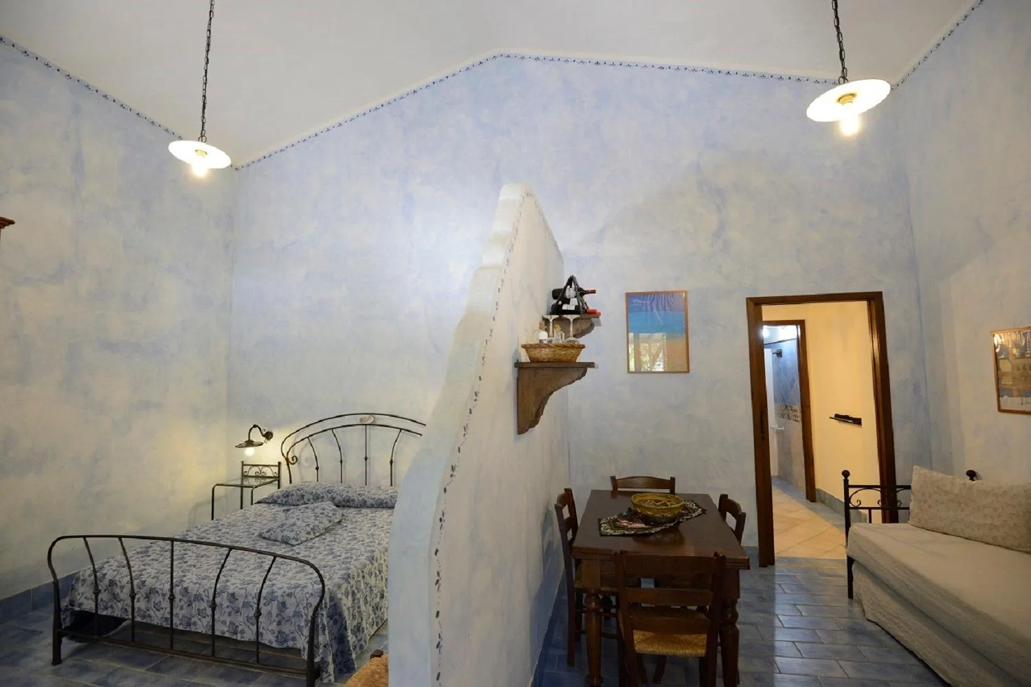 Photo of the whole room, Bed in Duca di Castelmonte