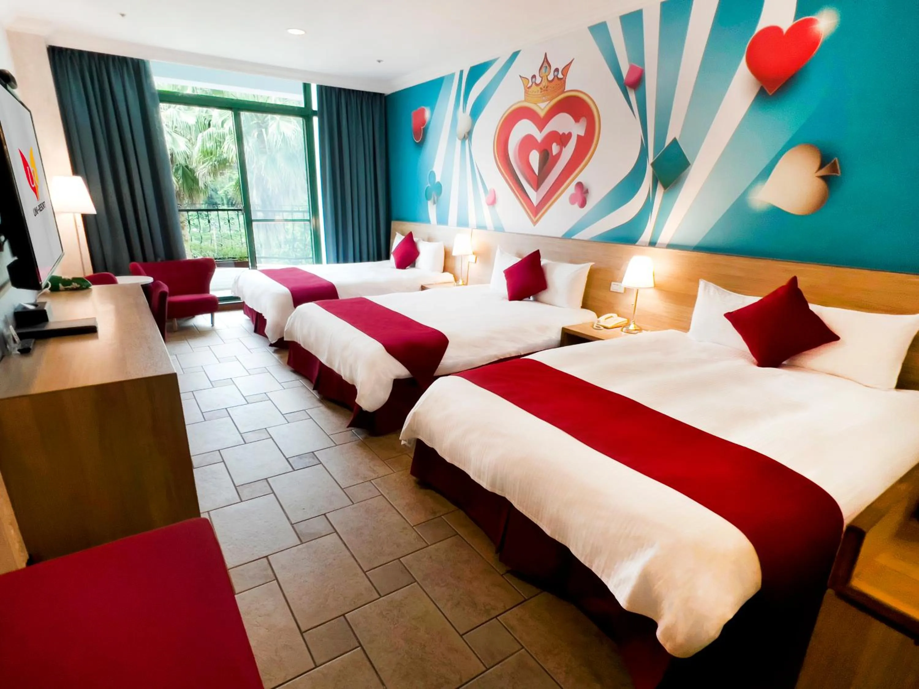 Photo of the whole room, Bed in Uni-Resort Mawutu