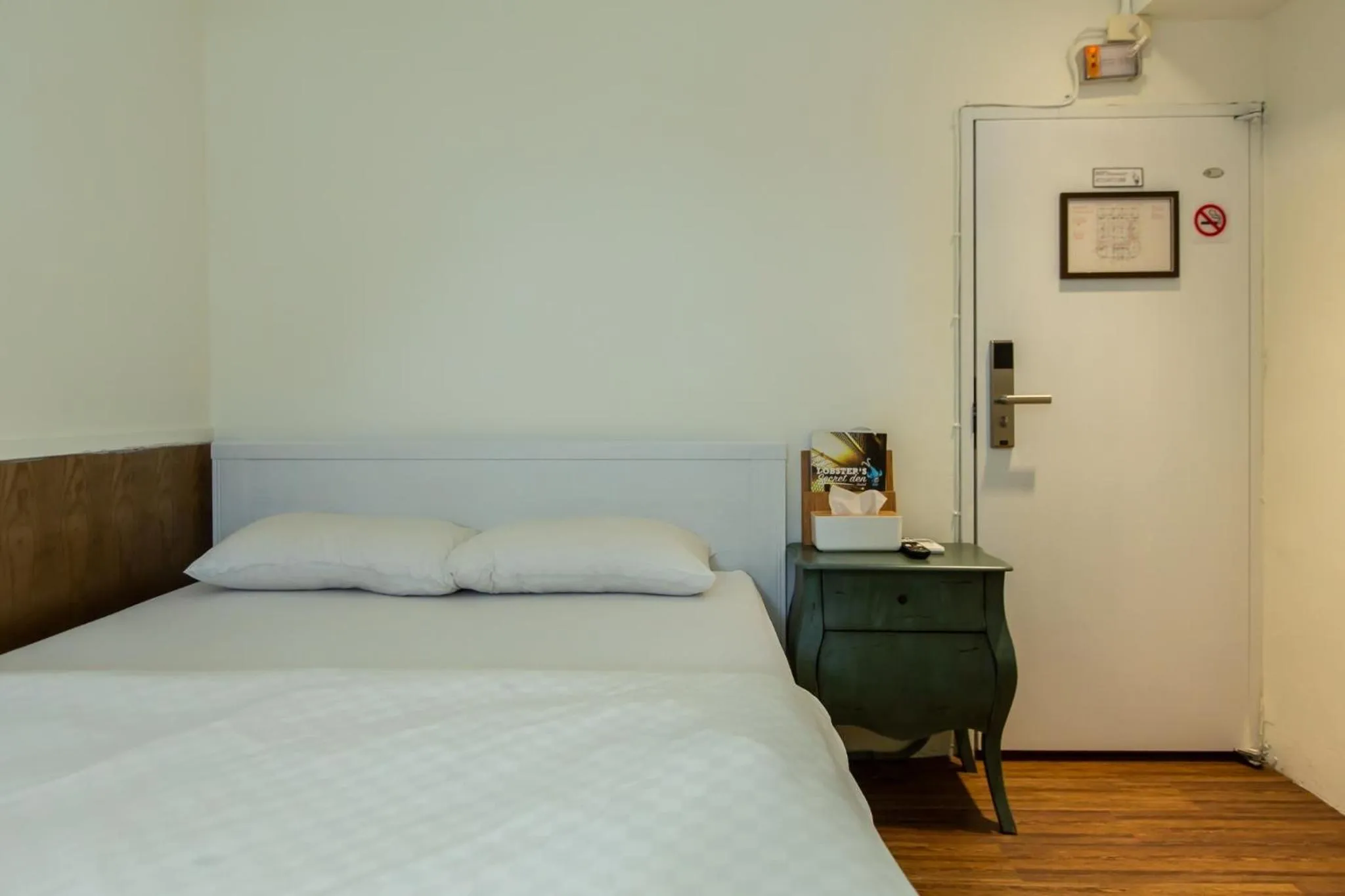 Bed in Mr. Lobster’s Secret Den design hostel