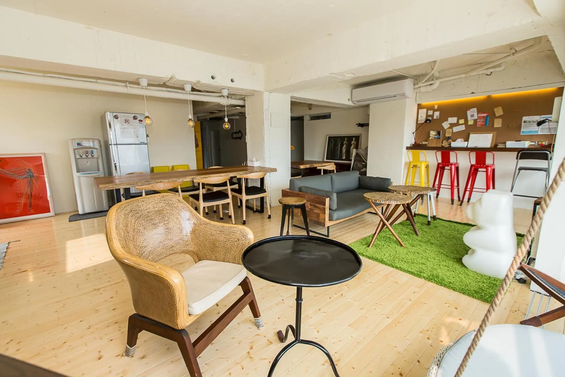 Communal lounge/ TV room in Mr. Lobster’s Secret Den design hostel