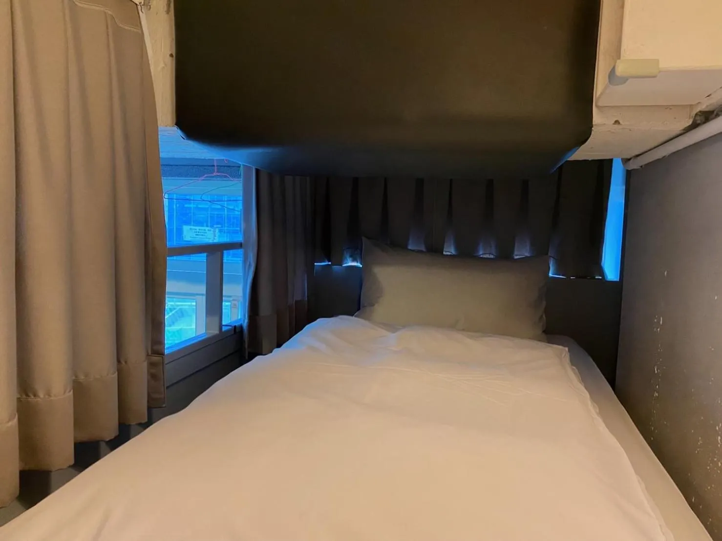 bunk bed, Bed in Mr. Lobster’s Secret Den design hostel