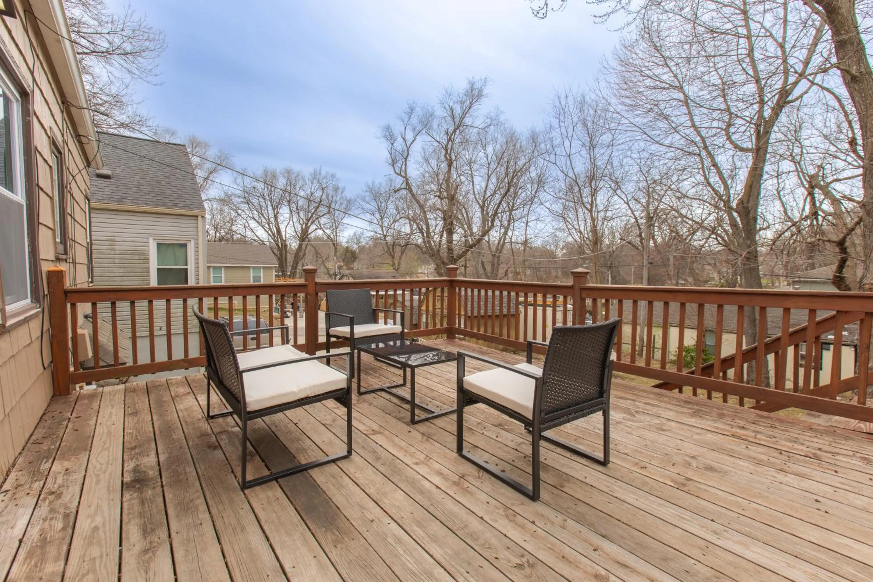 Balcony/Terrace in 3 Bedrooms House in Waldo Kansas City
