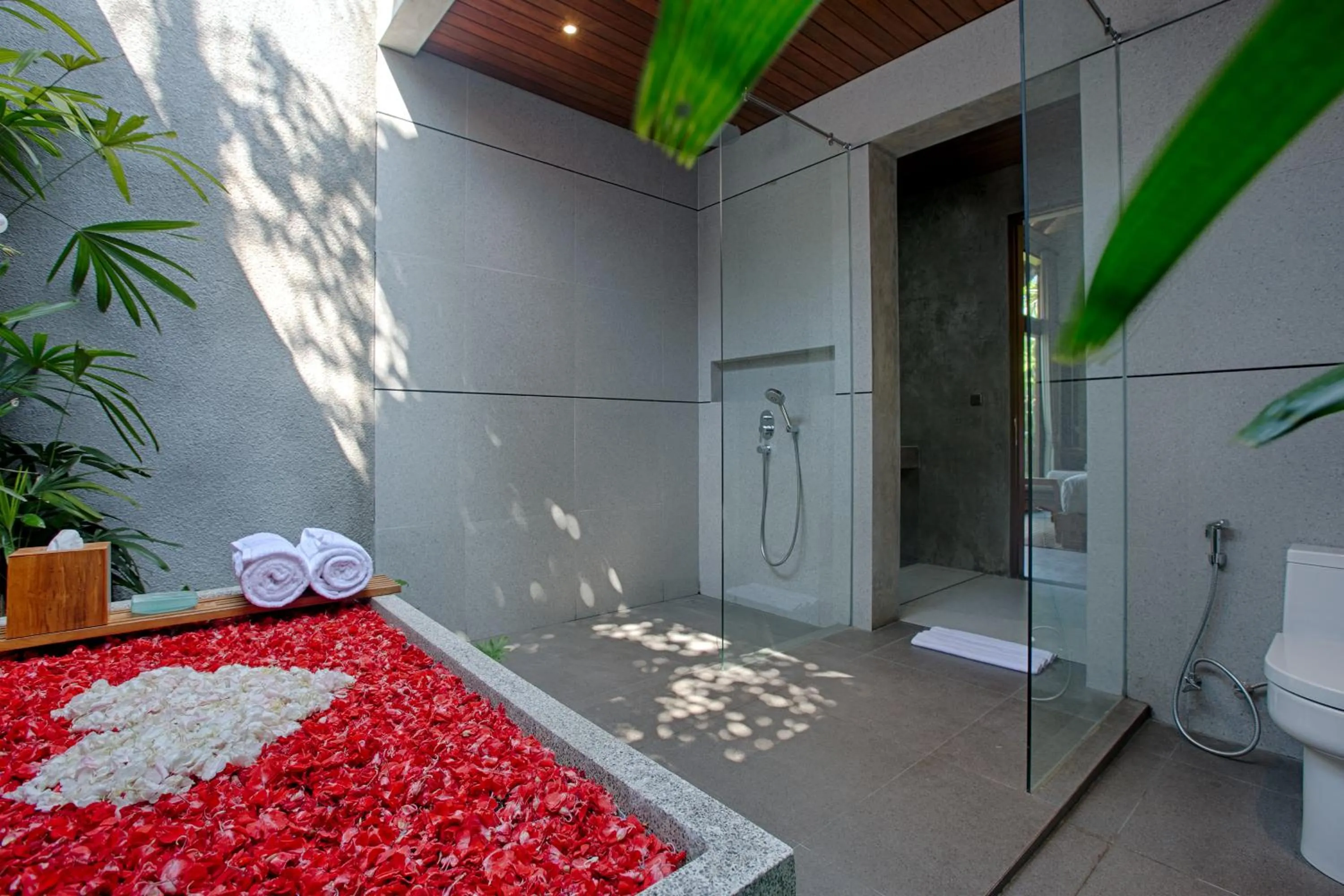 Shower in Taman Dharmawangsa Suites