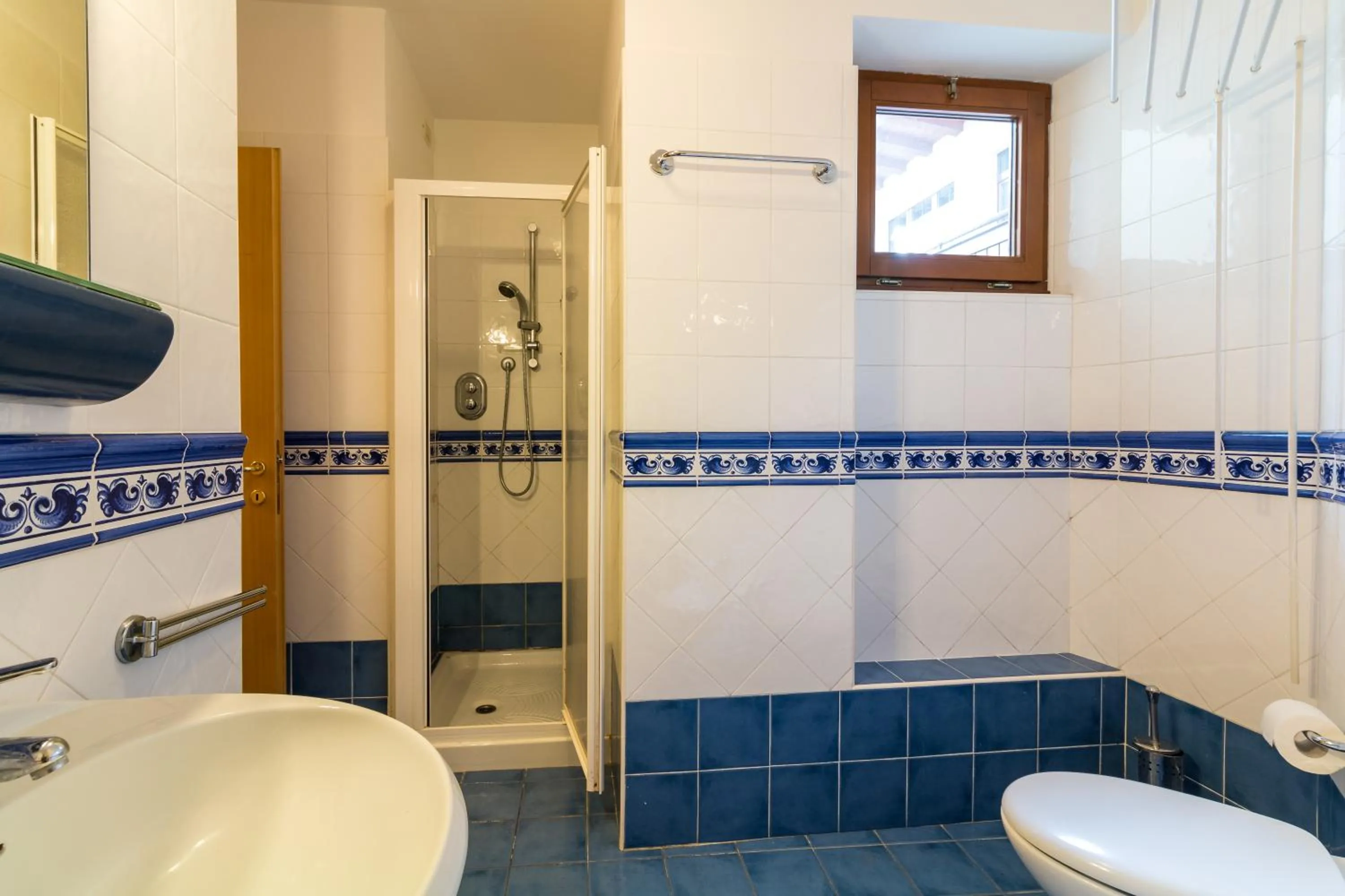 Shower in Hotel Bonapace ***S