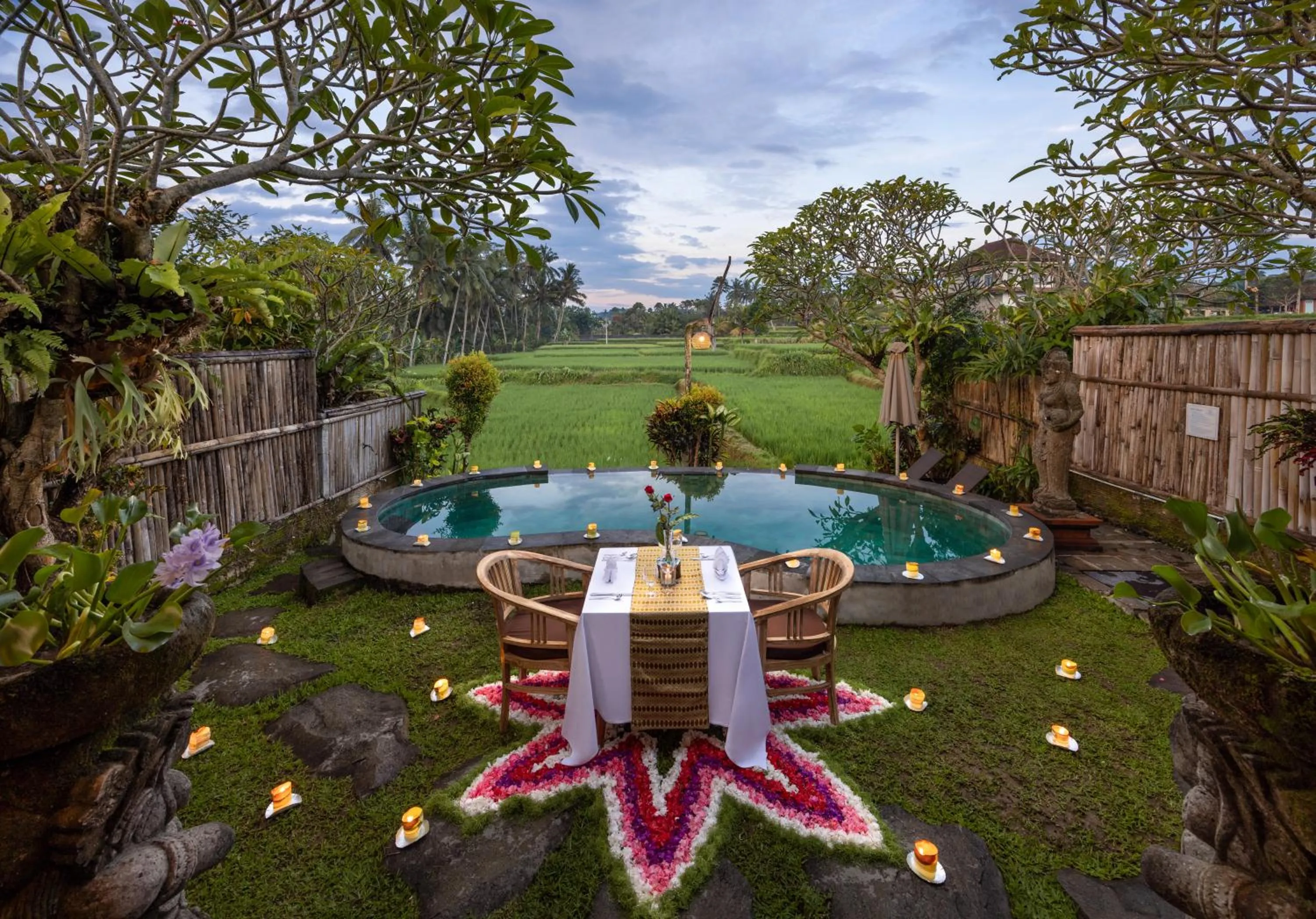 Dinner in Wooden Ganeca Villas by GenuineHost