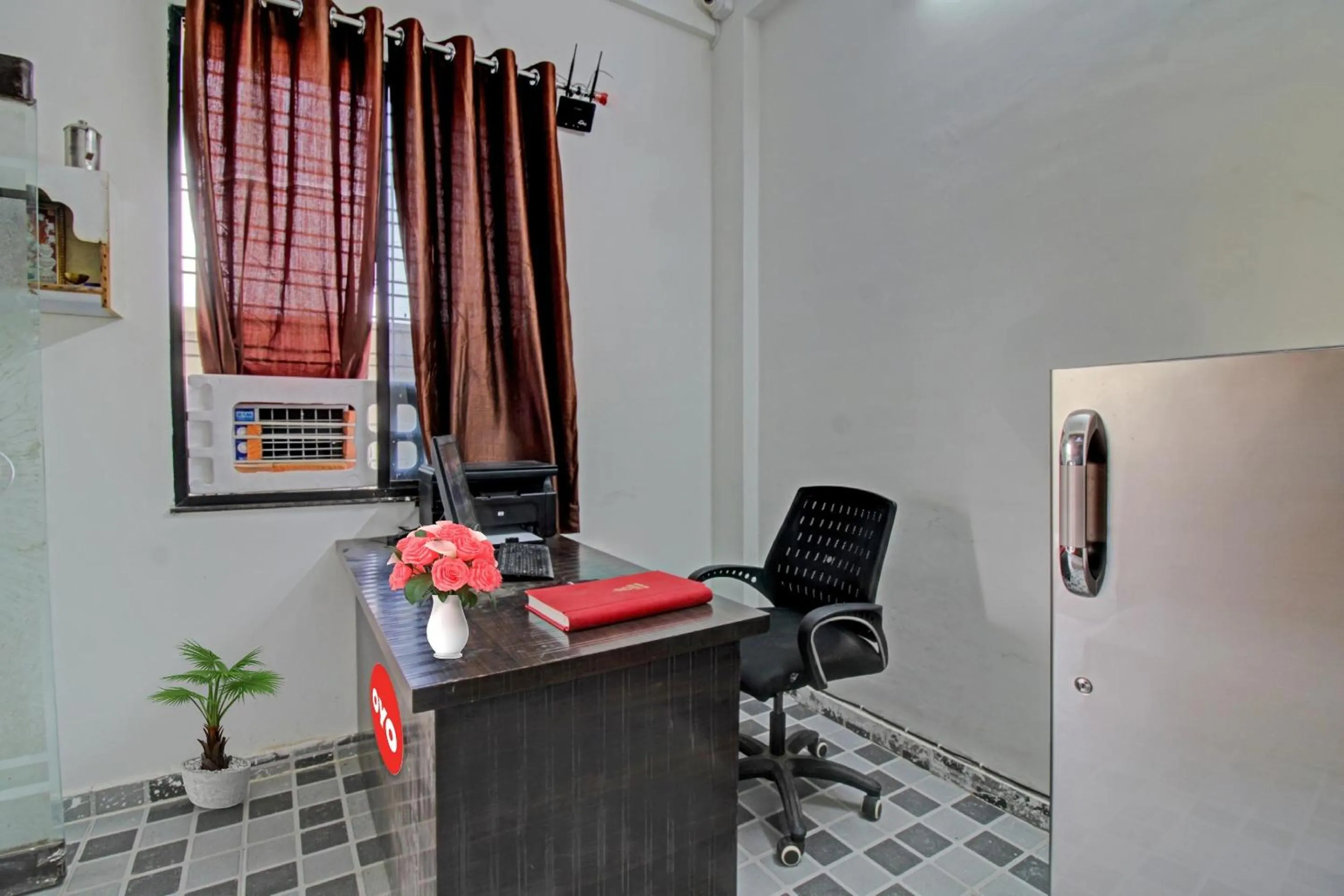 Lobby or reception in Hotel O Dhurva Inn