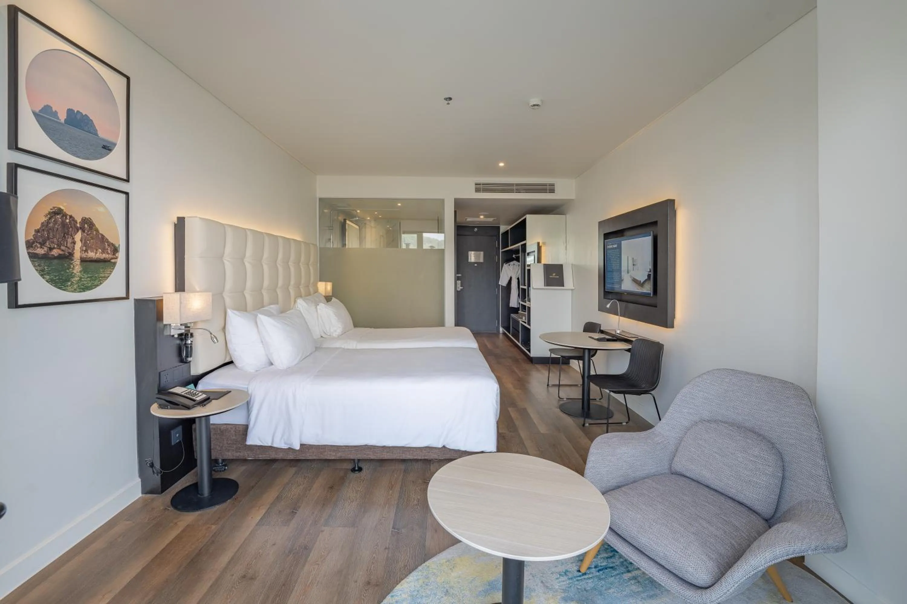 Bed in Hotel Soleil Ha Long, Trademark Collection by Wyndham