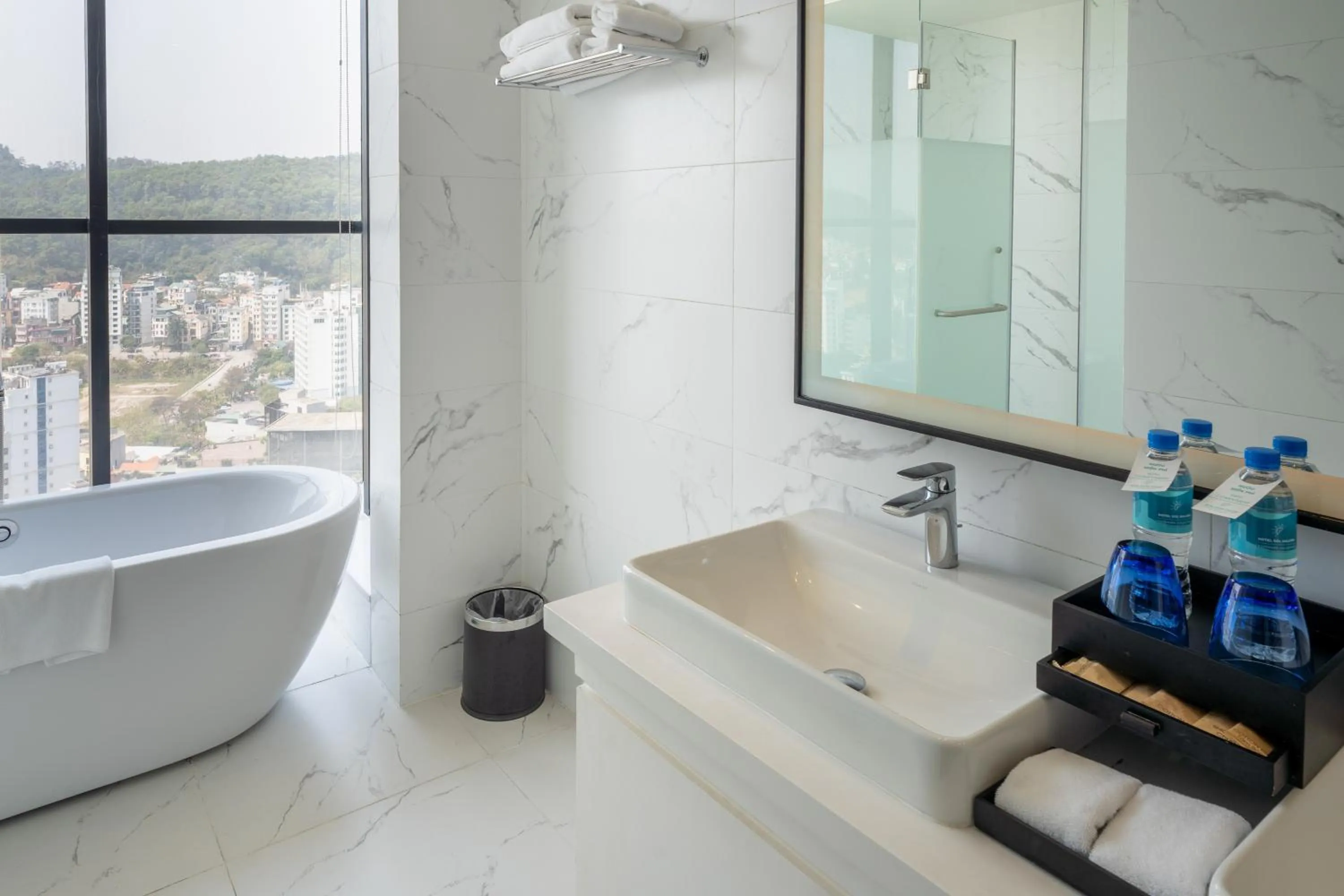 Shower in Hotel Soleil Ha Long, Trademark Collection by Wyndham