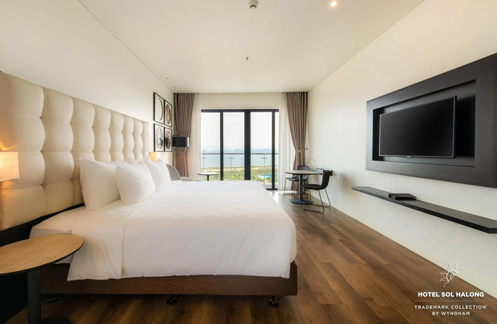 TV and multimedia, Bed in Hotel Soleil Ha Long, Trademark Collection by Wyndham