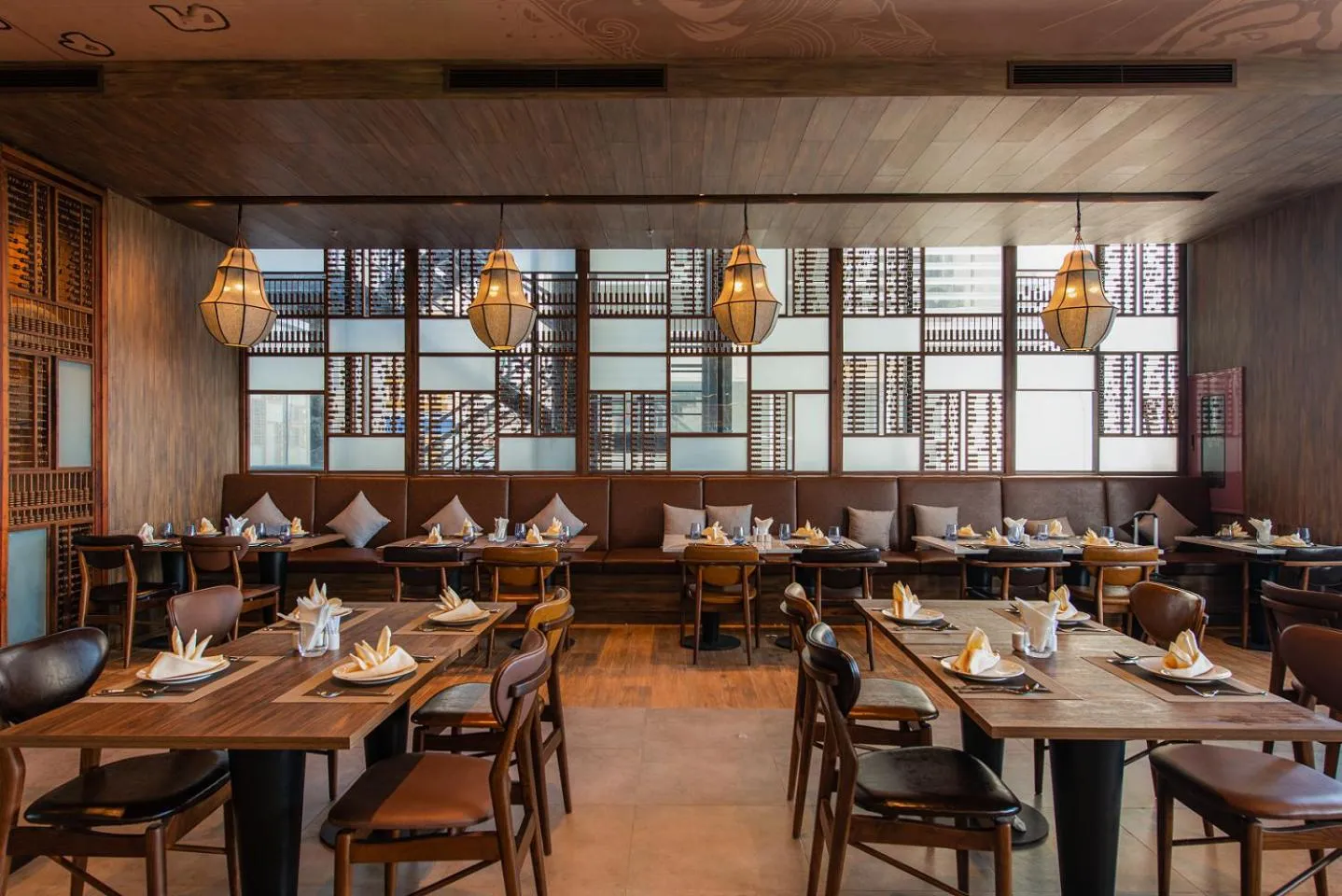 Restaurant/places to eat in Hotel Soleil Ha Long, Trademark Collection by Wyndham