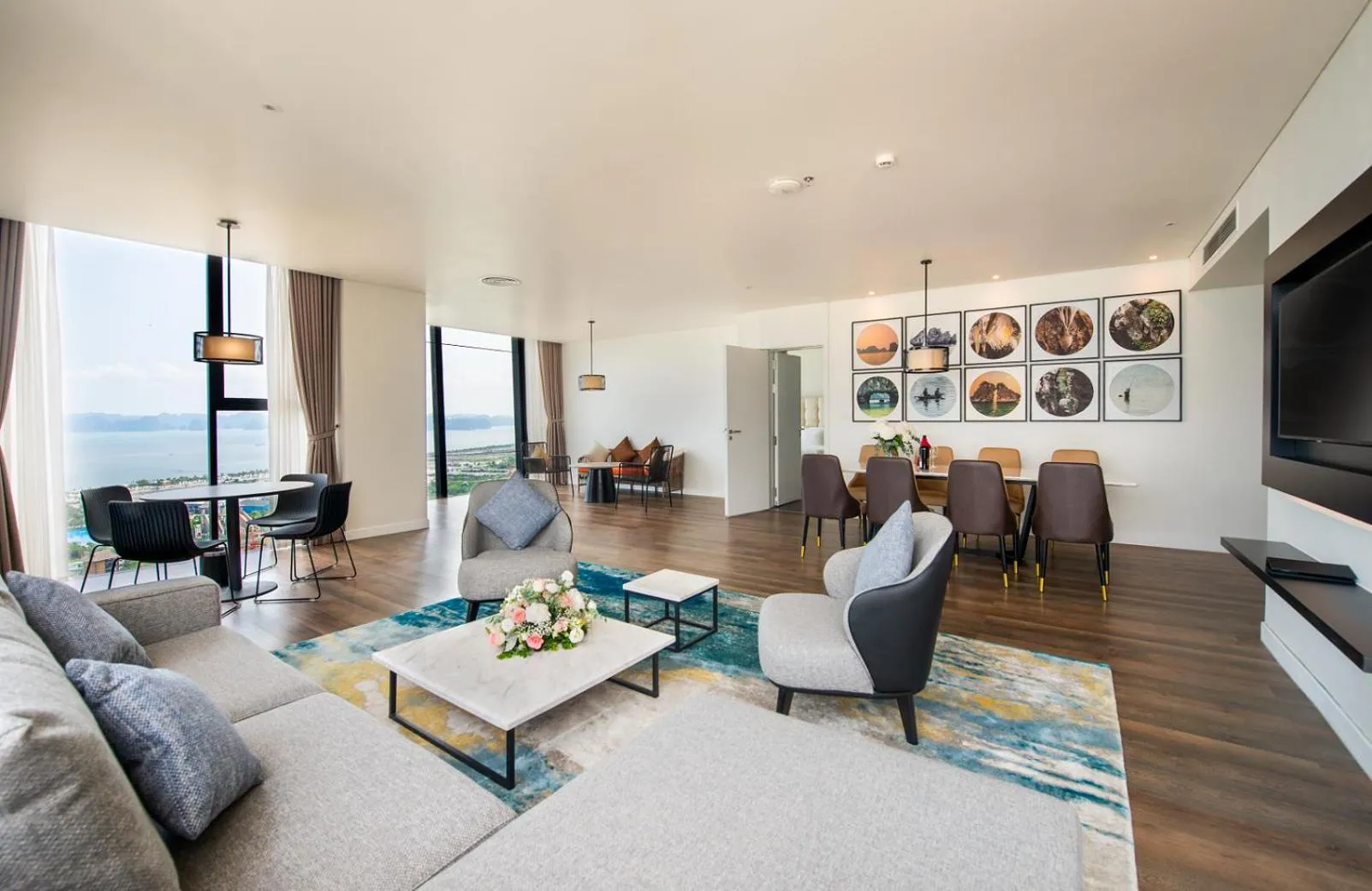 TV and multimedia in Hotel Soleil Ha Long, Trademark Collection by Wyndham