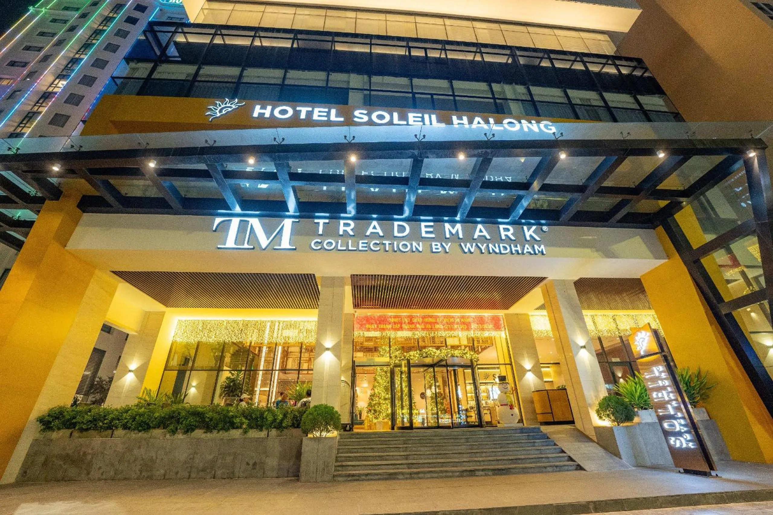 Property building in Hotel Soleil Ha Long, Trademark Collection by Wyndham