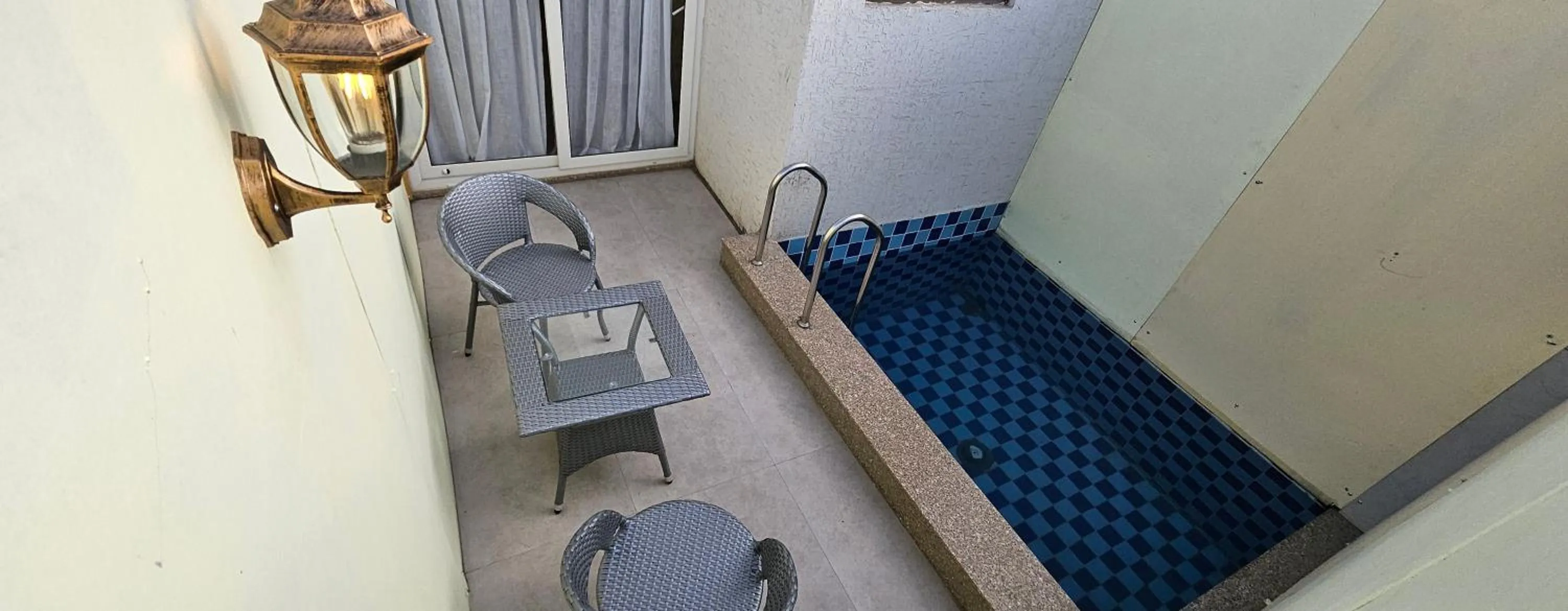 Swimming pool in Bamboo Saa Mulberry Resort Pushkar