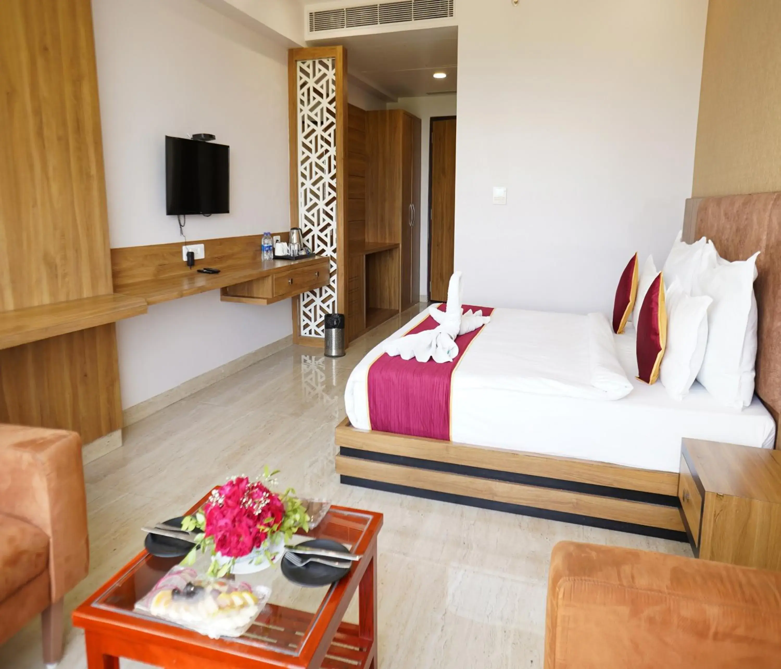 Super Deluxe Pool View in Bamboo Saa Mulberry Resort Pushkar Super Deluxe Pool View in Bamboo Saa Mulberry Resort Pushkar