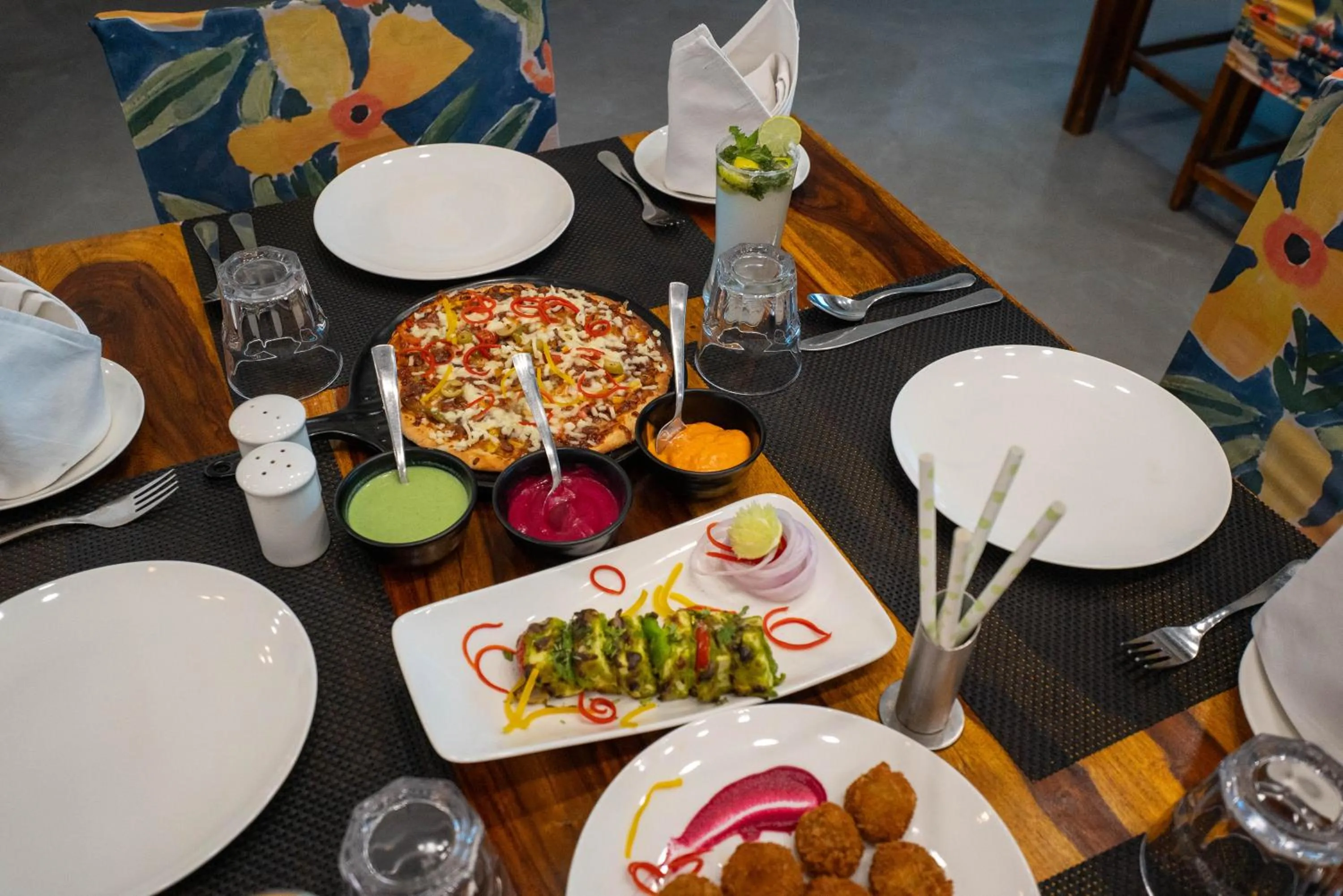 Restaurant/places to eat in Bamboo Saa Mulberry Resort Pushkar