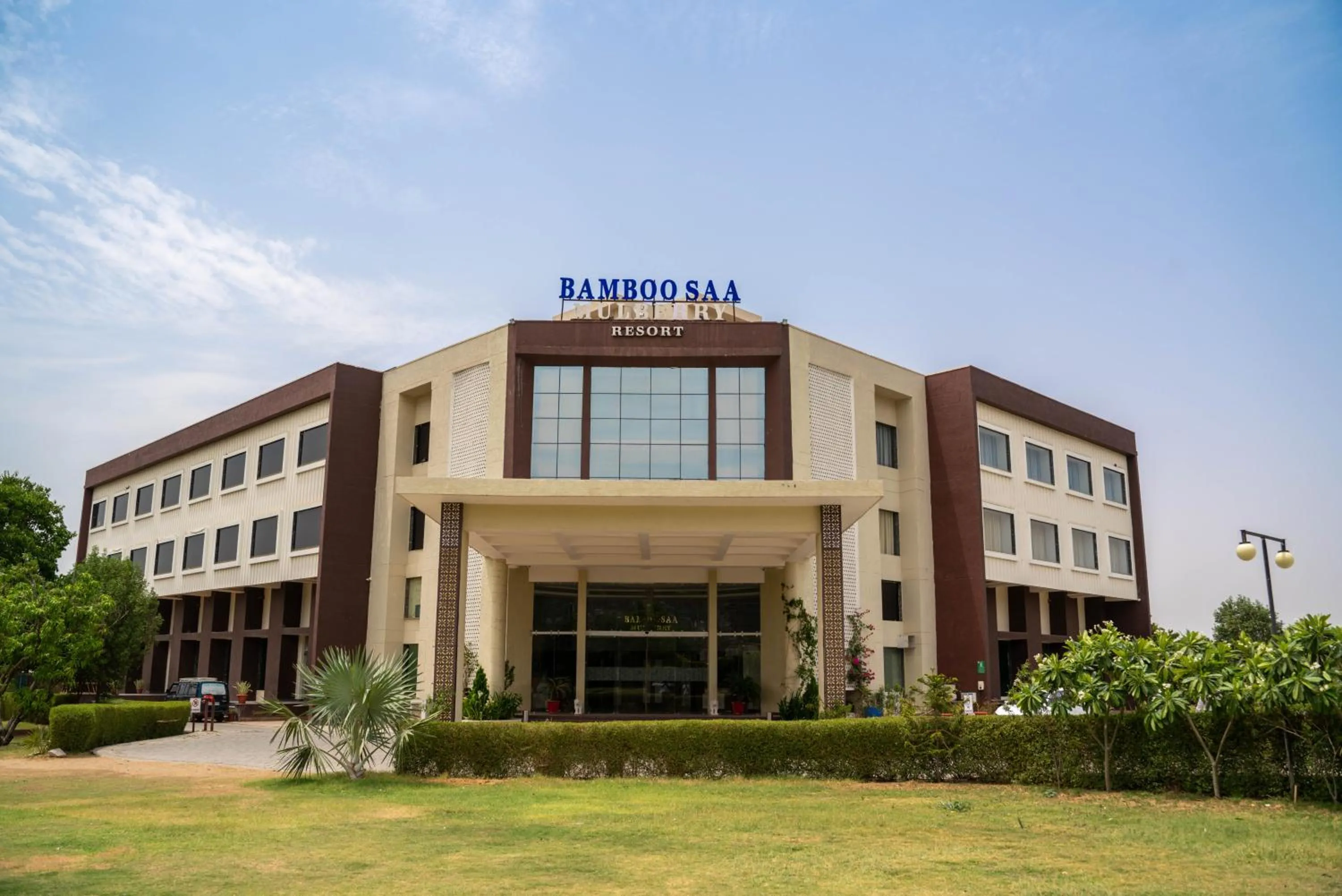 Facade/entrance in Bamboo Saa Mulberry Resort Pushkar