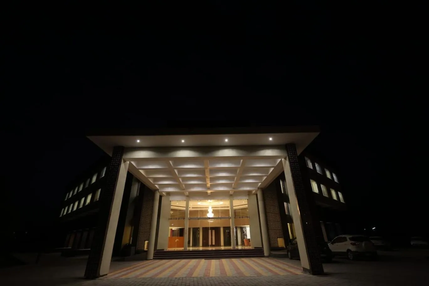 Facade/entrance in Bamboo Saa Mulberry Resort Pushkar