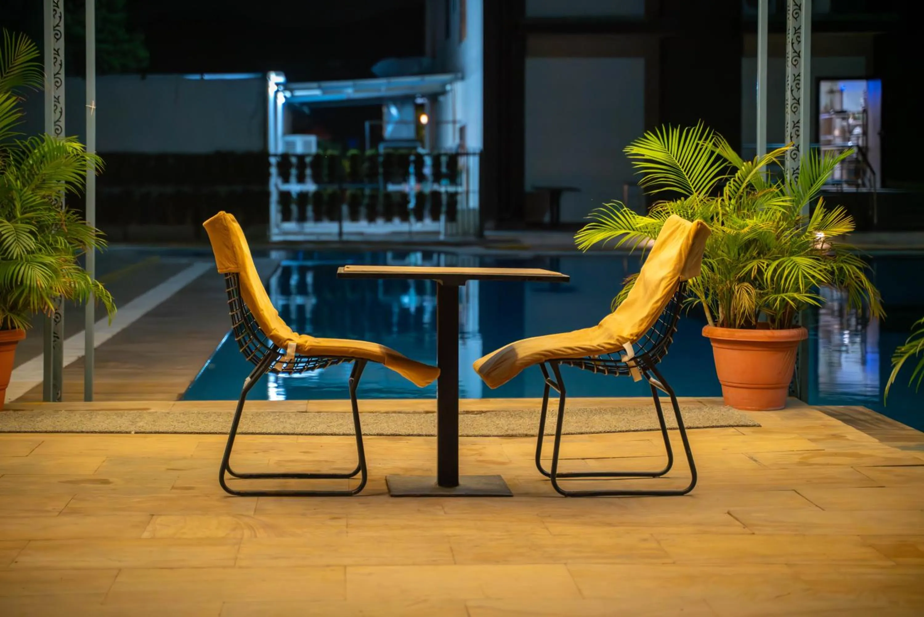 Swimming pool in Bamboo Saa Mulberry Resort Pushkar