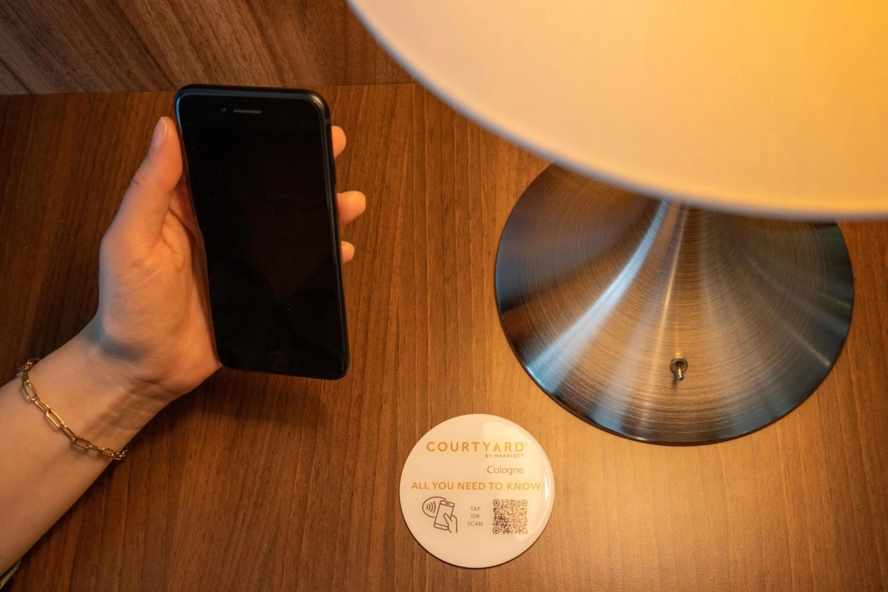 Photo of the whole room in Courtyard by Marriott Cologne