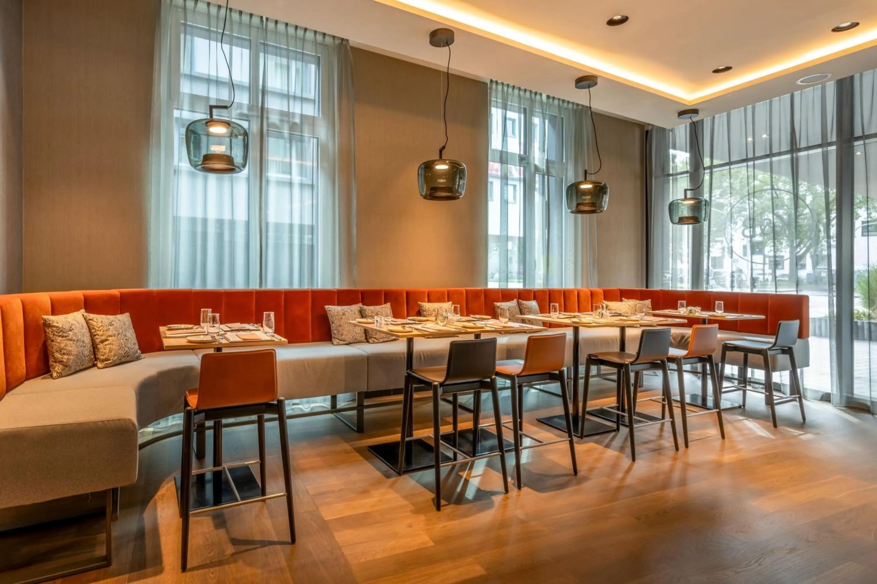 Restaurant/places to eat in Courtyard by Marriott Cologne