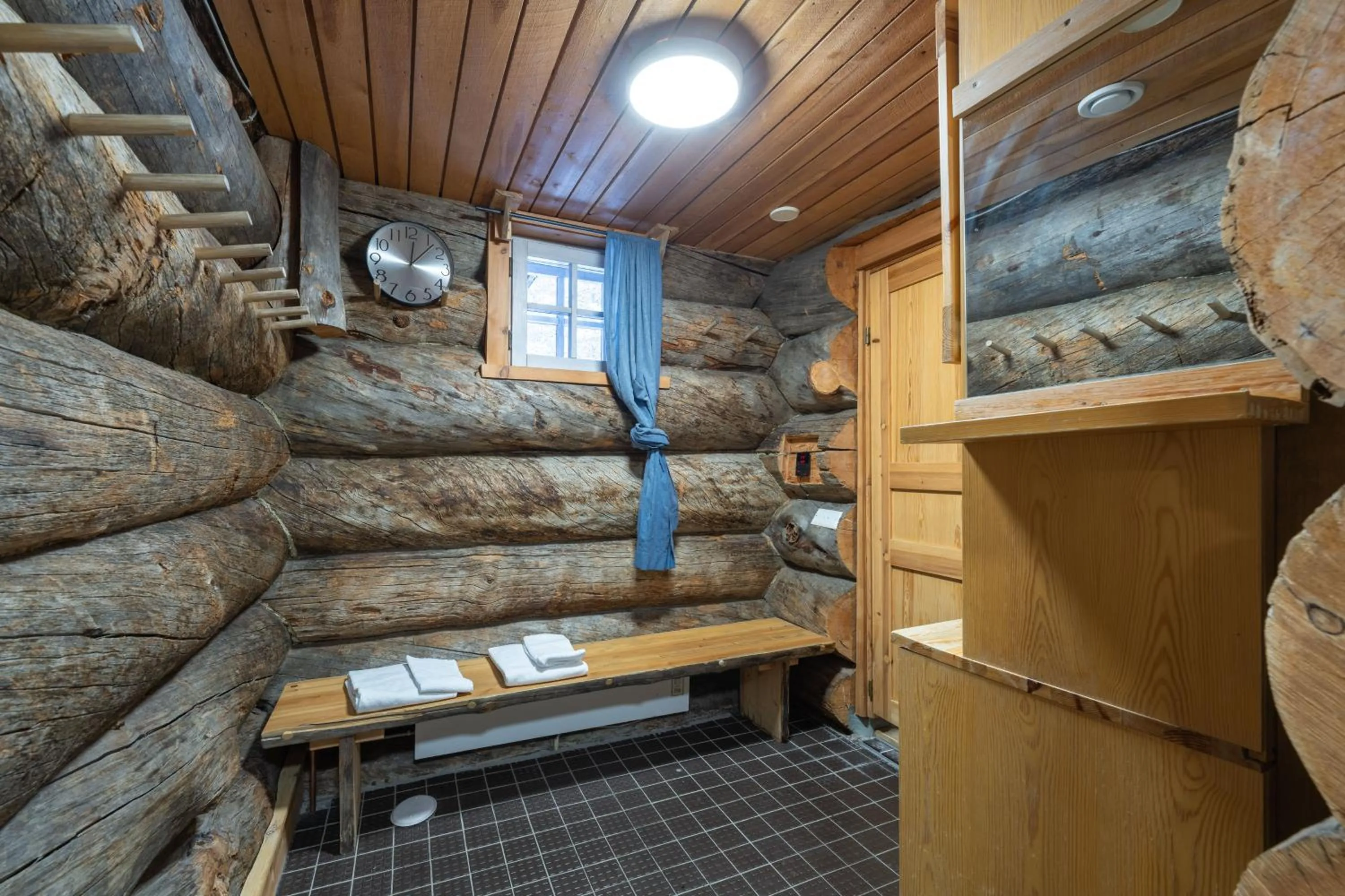 Sauna in Kuukkeli Apartments Tokka
