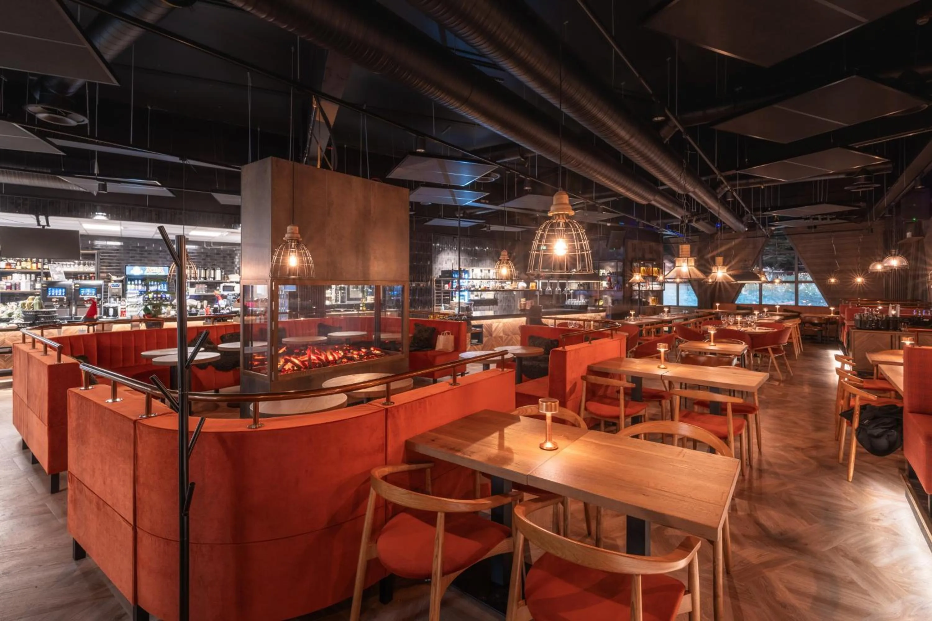 Restaurant/places to eat in Kuukkeli Apartments Tokka