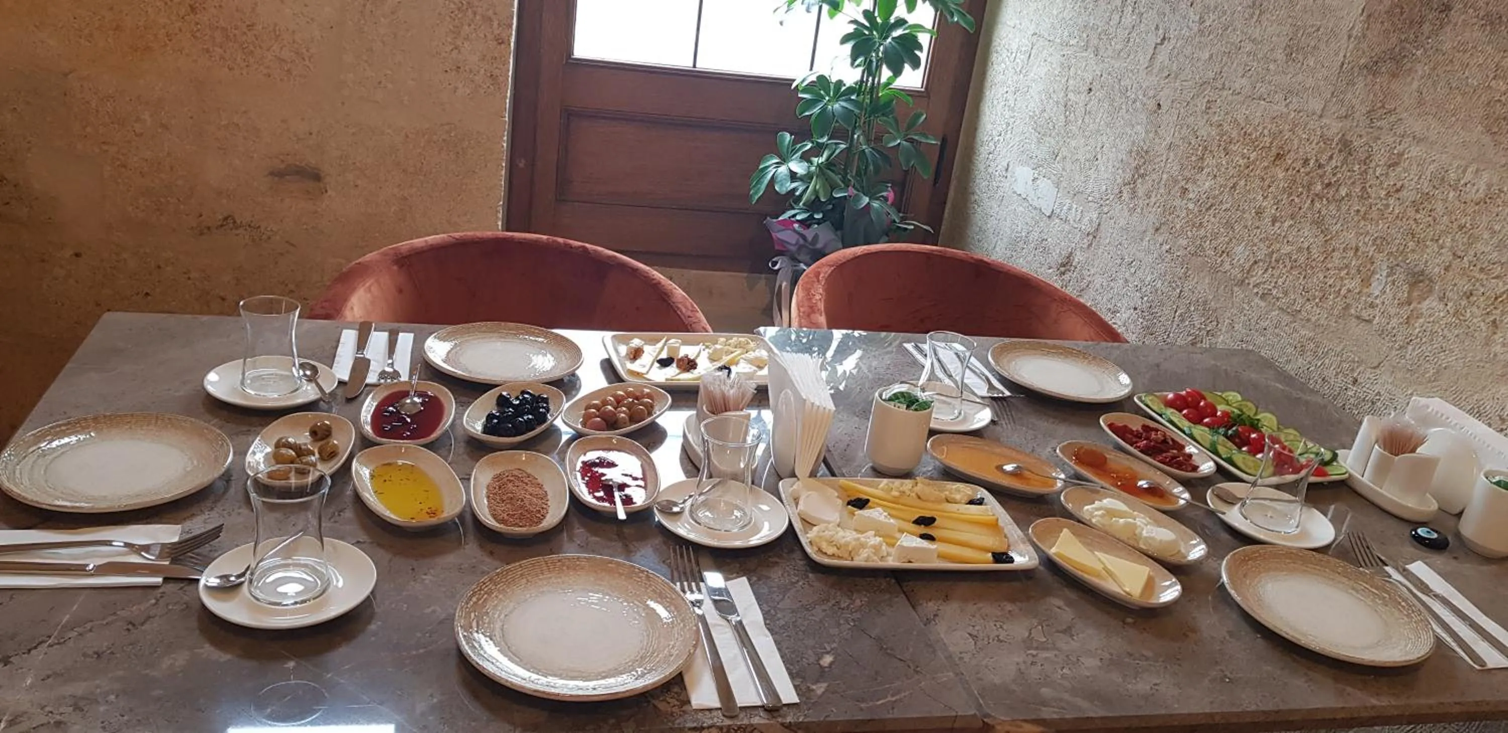 Breakfast in Evanthia Cave Suites - Special Class