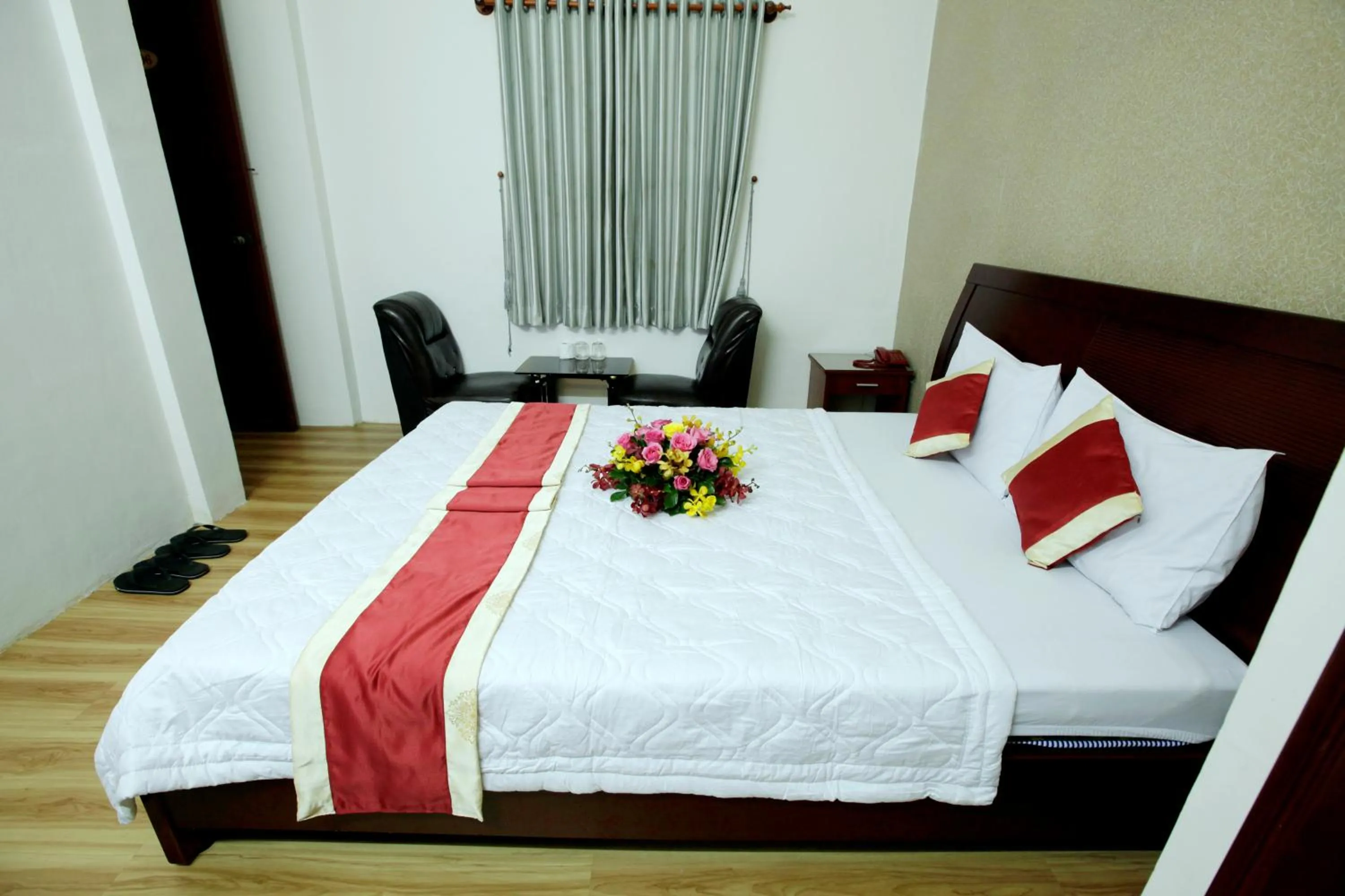 Photo of the whole room, Bed in Tan Da Hotel